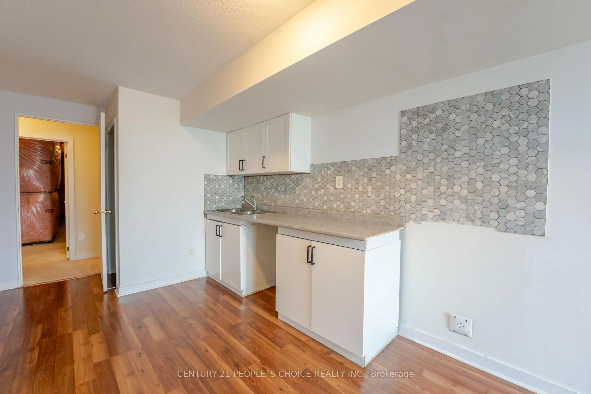 Photo 47 of 108 Golden Spring Drive, Brampton, Northwest Brampton — HOMEH