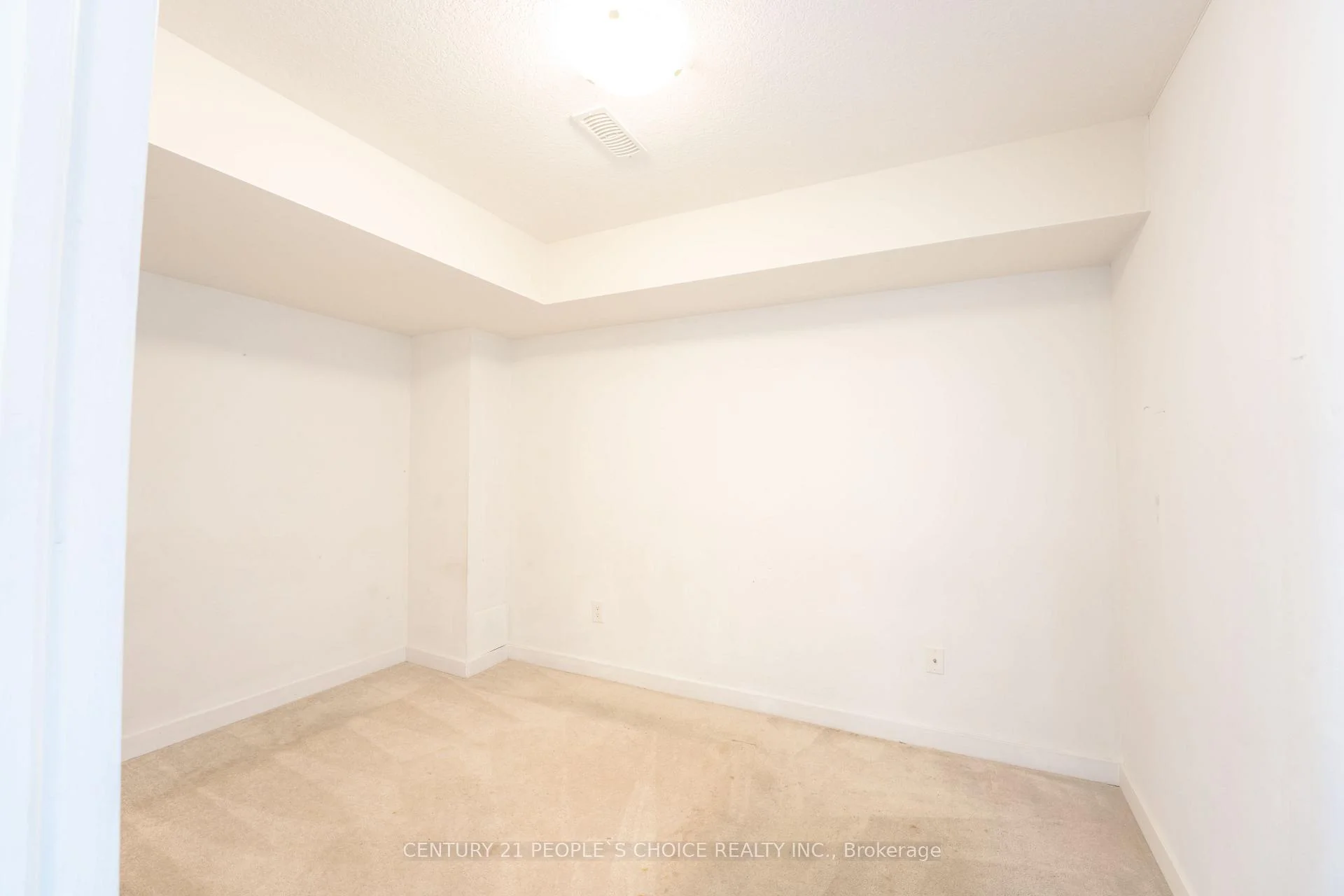 Photo 52 of 108 Golden Spring Drive, Brampton, Northwest Brampton — HOMEH