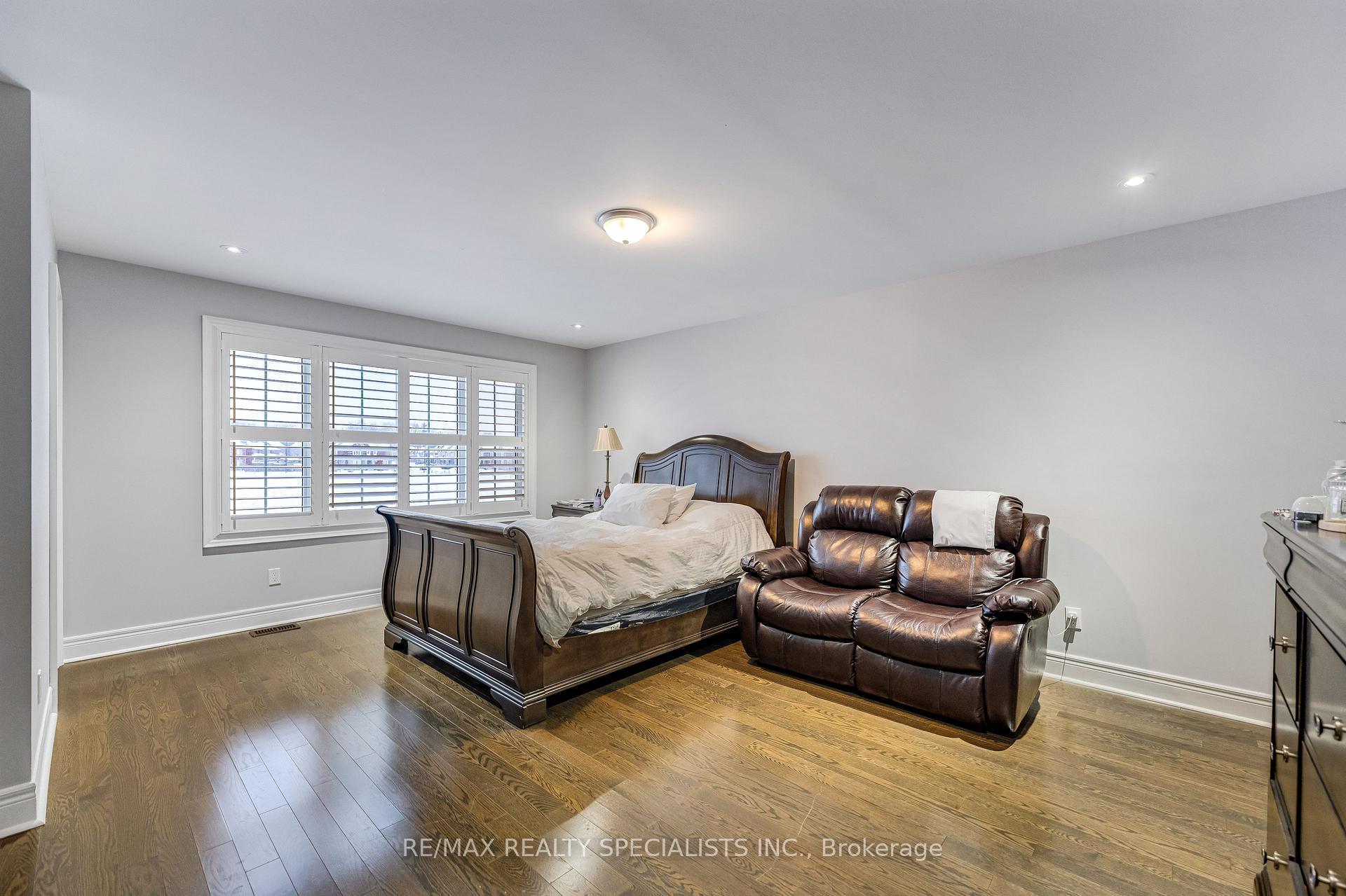 Photo 13 of 171 Rising Hill Ridge, Brampton, Bram West — HOMEH