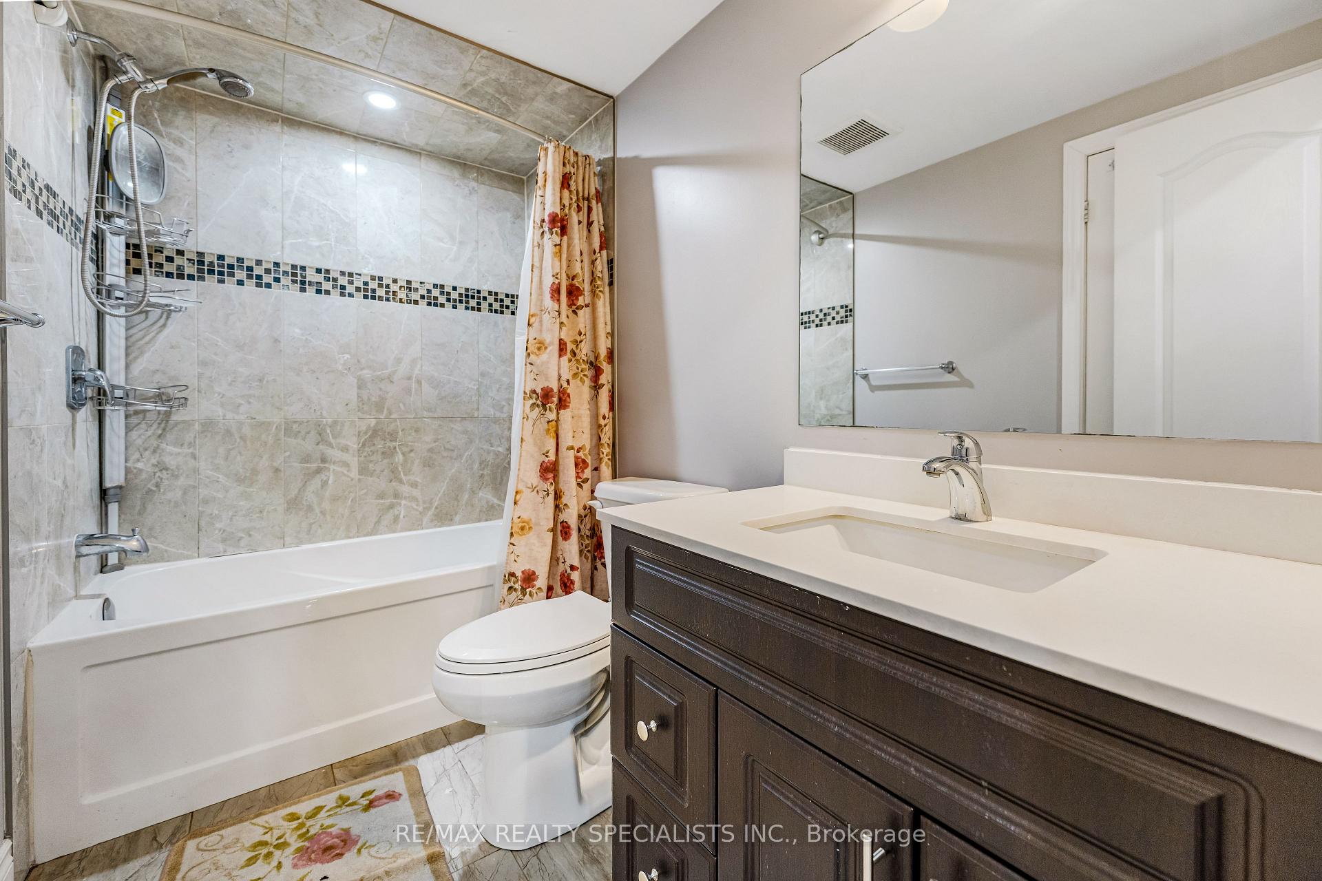 Photo 35 of 171 Rising Hill Ridge, Brampton, Bram West — HOMEH