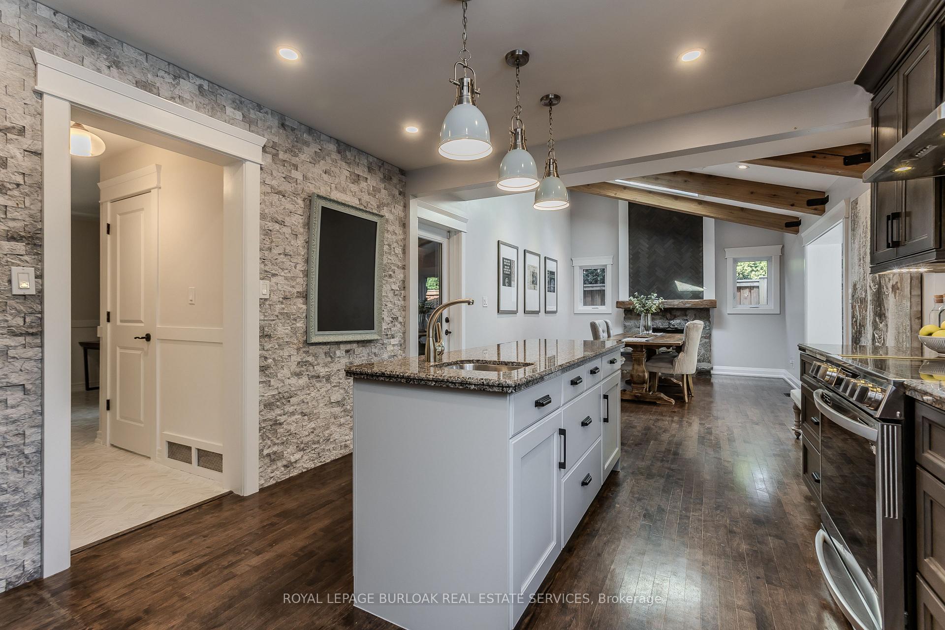 Photo 8 of 2023 Cheviot Court, Burlington, Mountainside — HOMEH