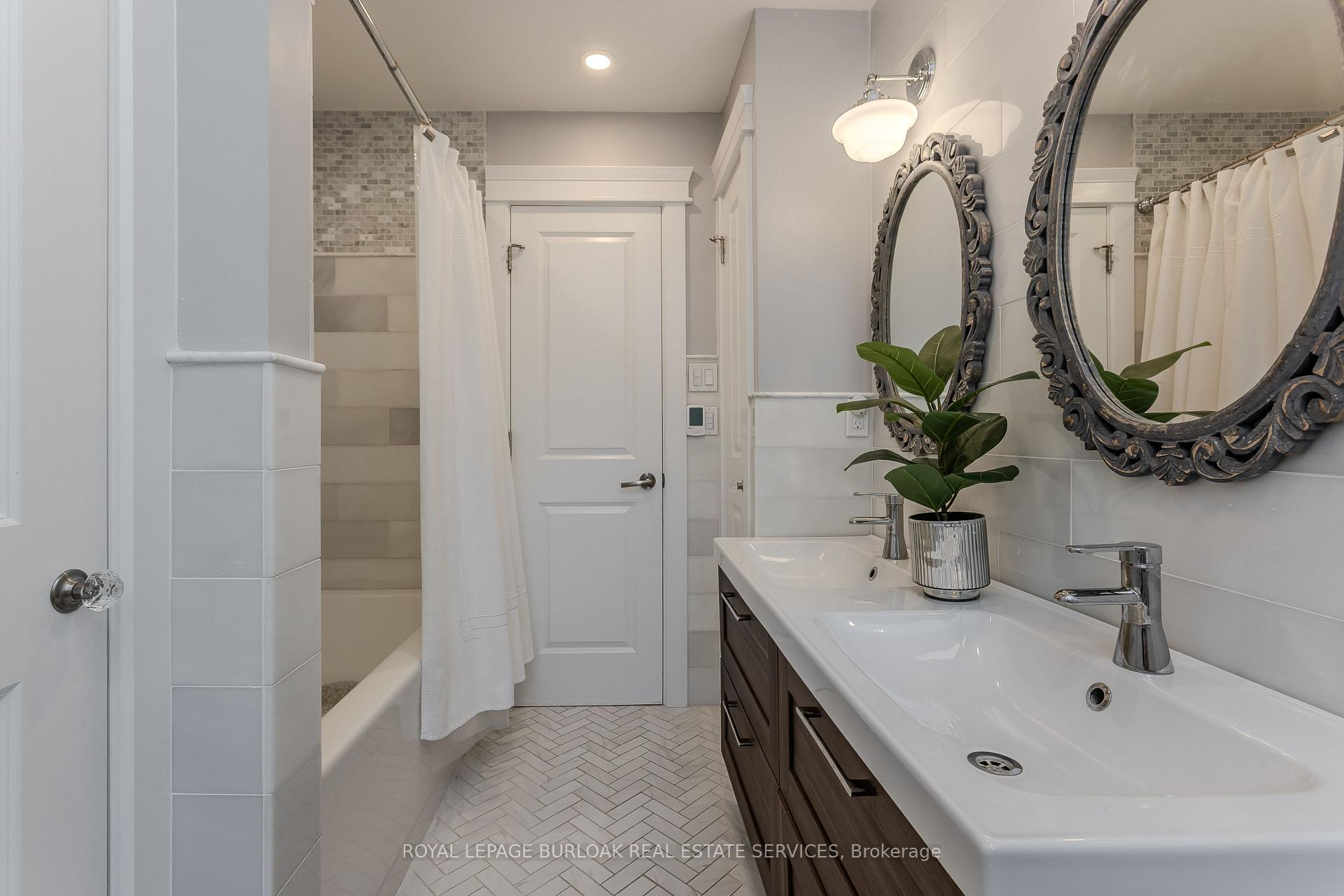 Photo 27 of 2023 Cheviot Court, Burlington, Mountainside — HOMEH