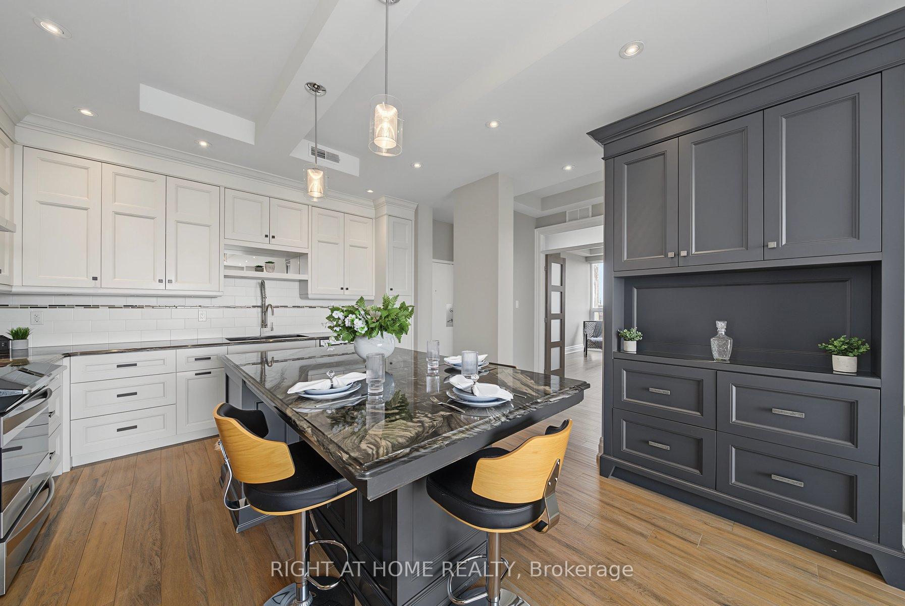 Photo 3 of Unit 1206, 20 Speers Road, Oakville, Central — HOMEH