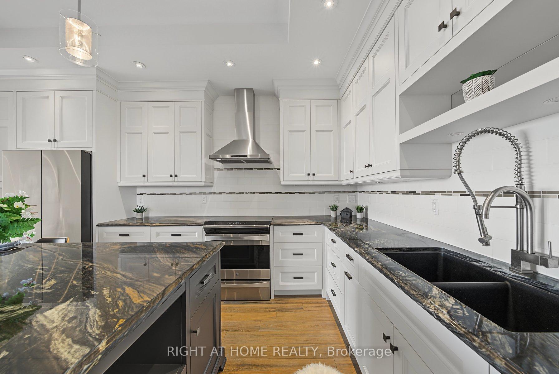 Photo 7 of Unit 1206, 20 Speers Road, Oakville, Central — HOMEH