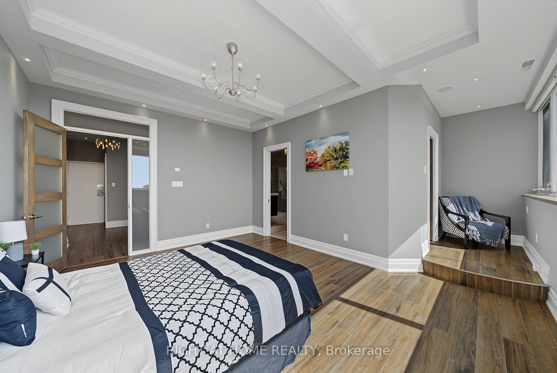 Photo 14 of Unit 1206, 20 Speers Road, Oakville, Central — HOMEH