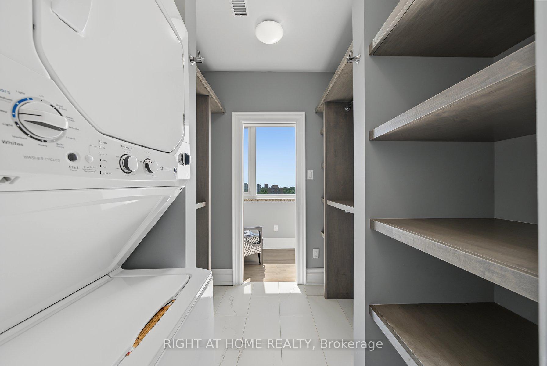 Photo 17 of Unit 1206, 20 Speers Road, Oakville, Central — HOMEH