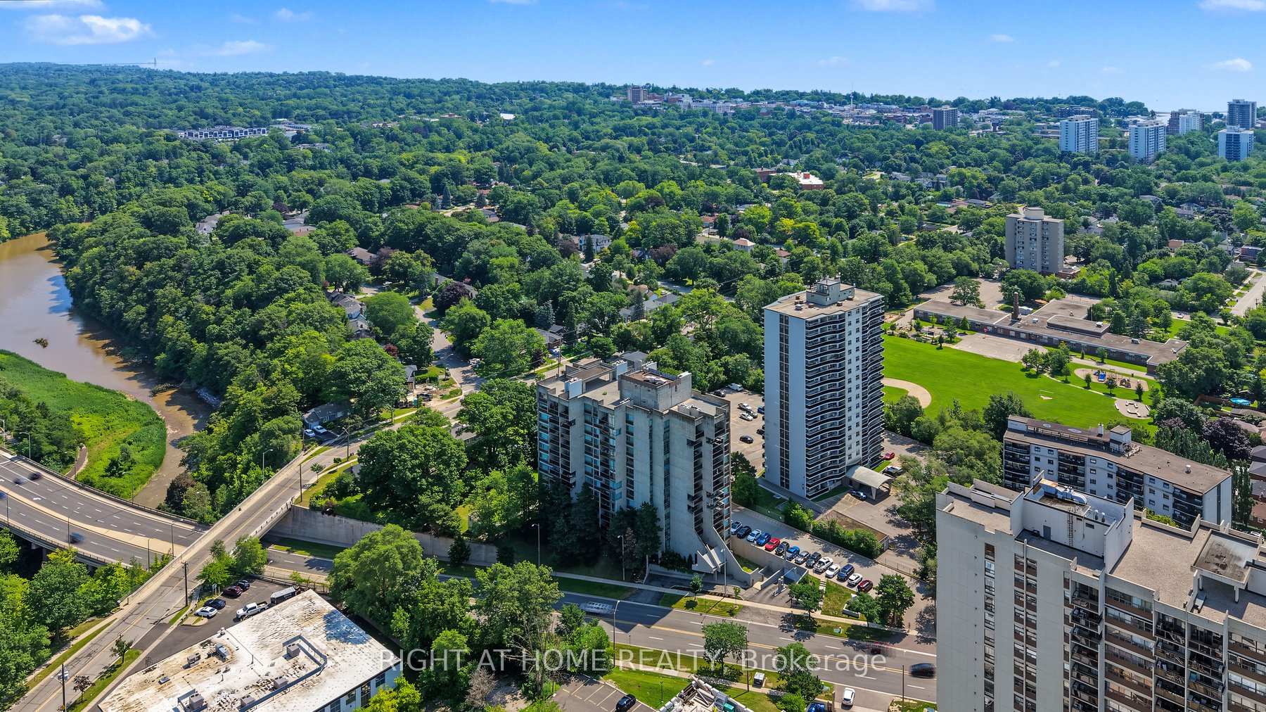 Photo 25 of Unit 1206, 20 Speers Road, Oakville, Central — HOMEH