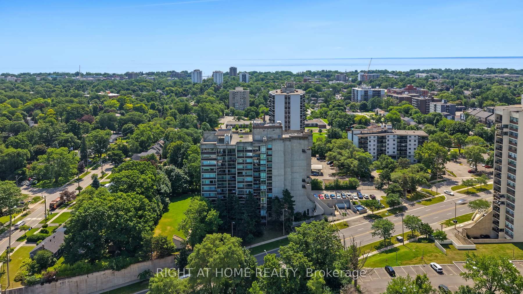 Photo 26 of Unit 1206, 20 Speers Road, Oakville, Central — HOMEH