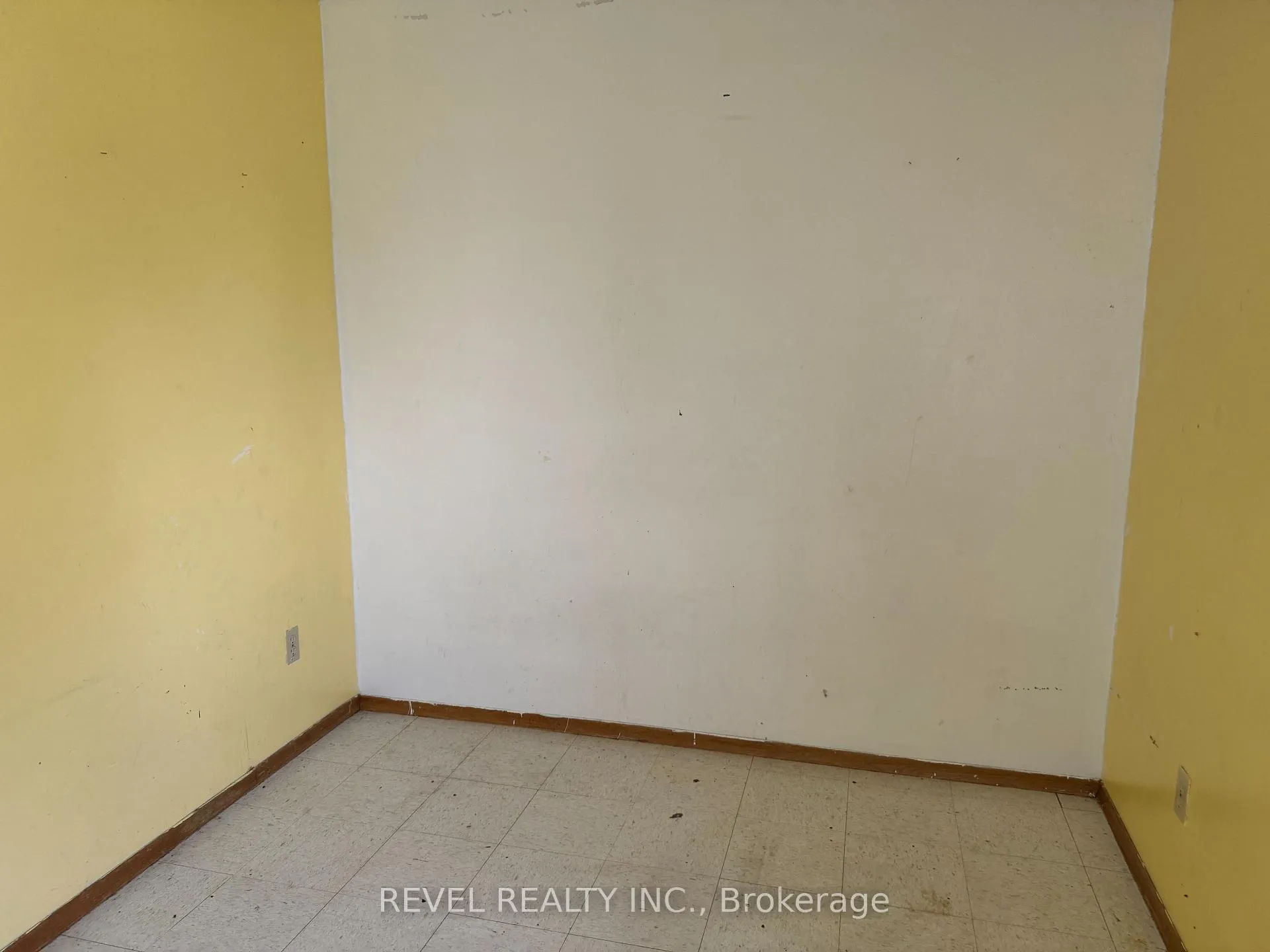 Photo 11 of 42 Gauthier Street, Kapuskasing, Fauquier — HOMEH