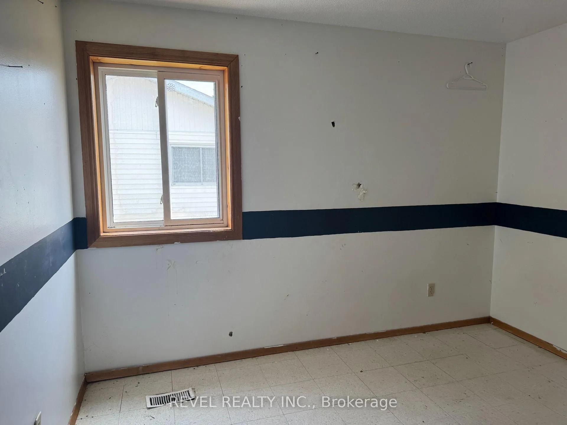 Photo 16 of 42 Gauthier Street, Kapuskasing, Fauquier — HOMEH