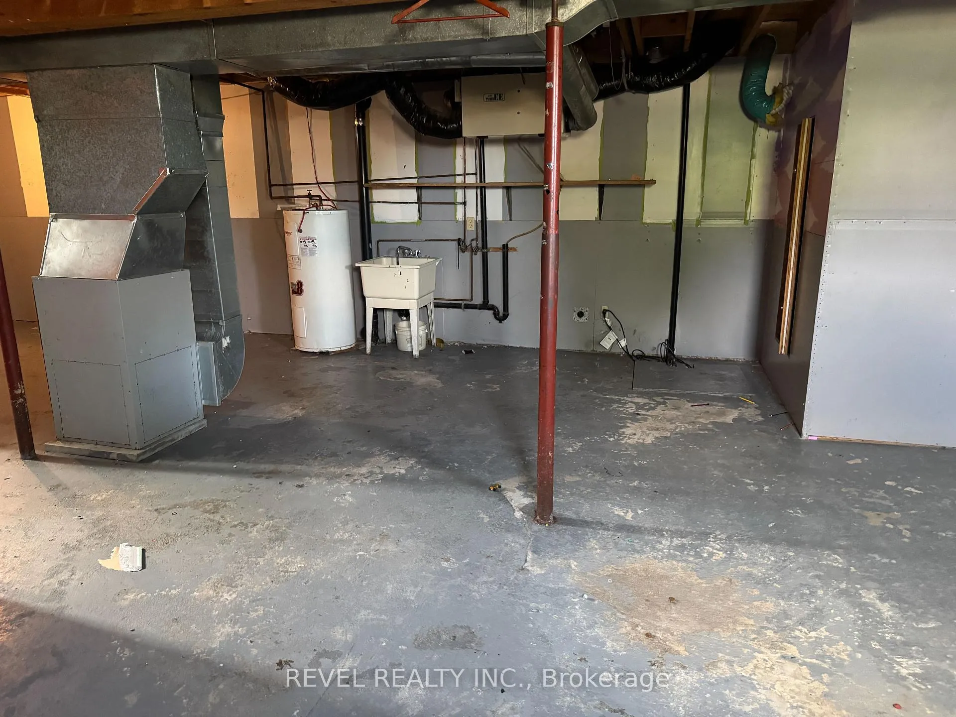 Photo 23 of 42 Gauthier Street, Kapuskasing, Fauquier — HOMEH