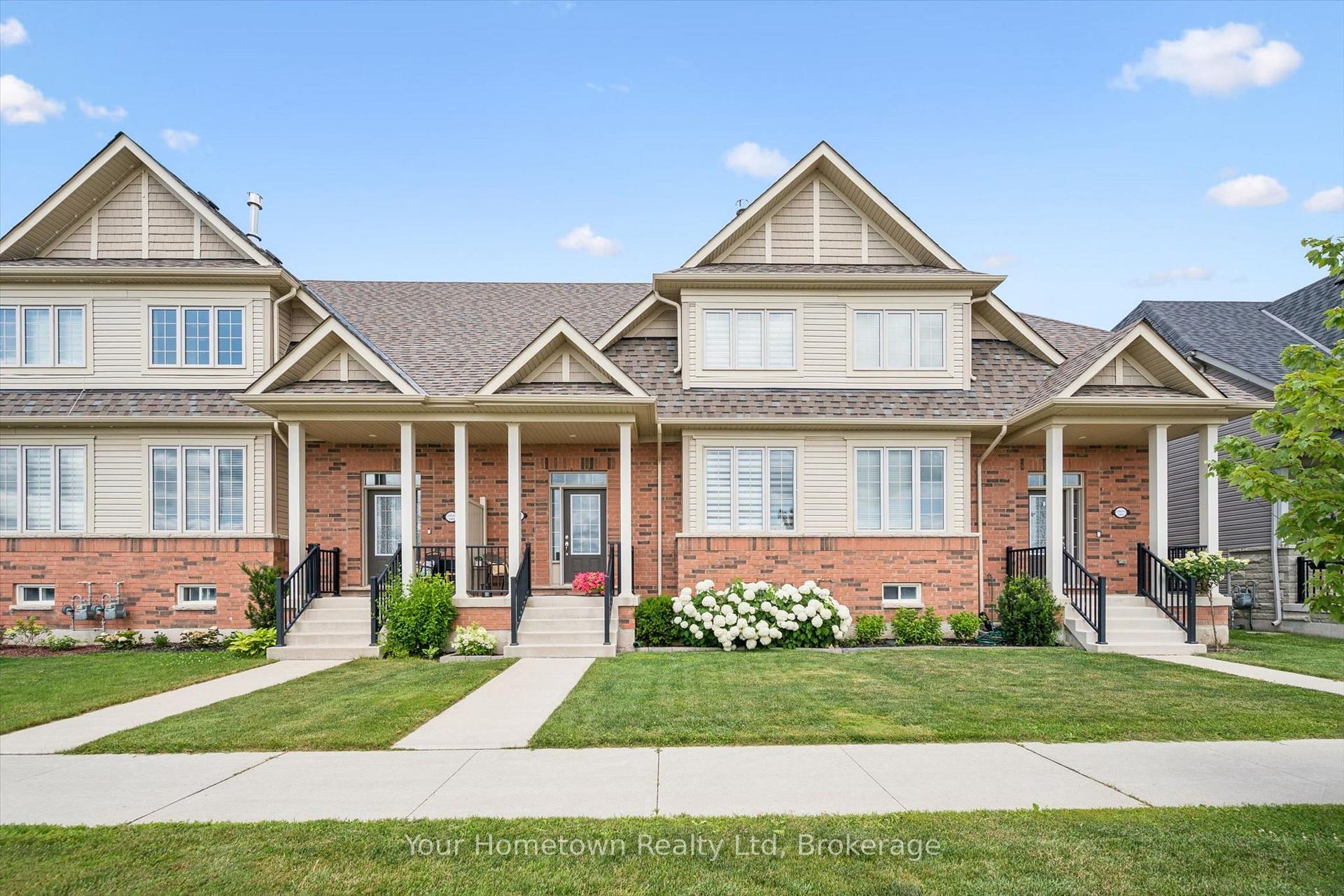 Photo 2 of Unit #5, 22 Kirvan Street, Centre Wellington, Fergus — HOMEH