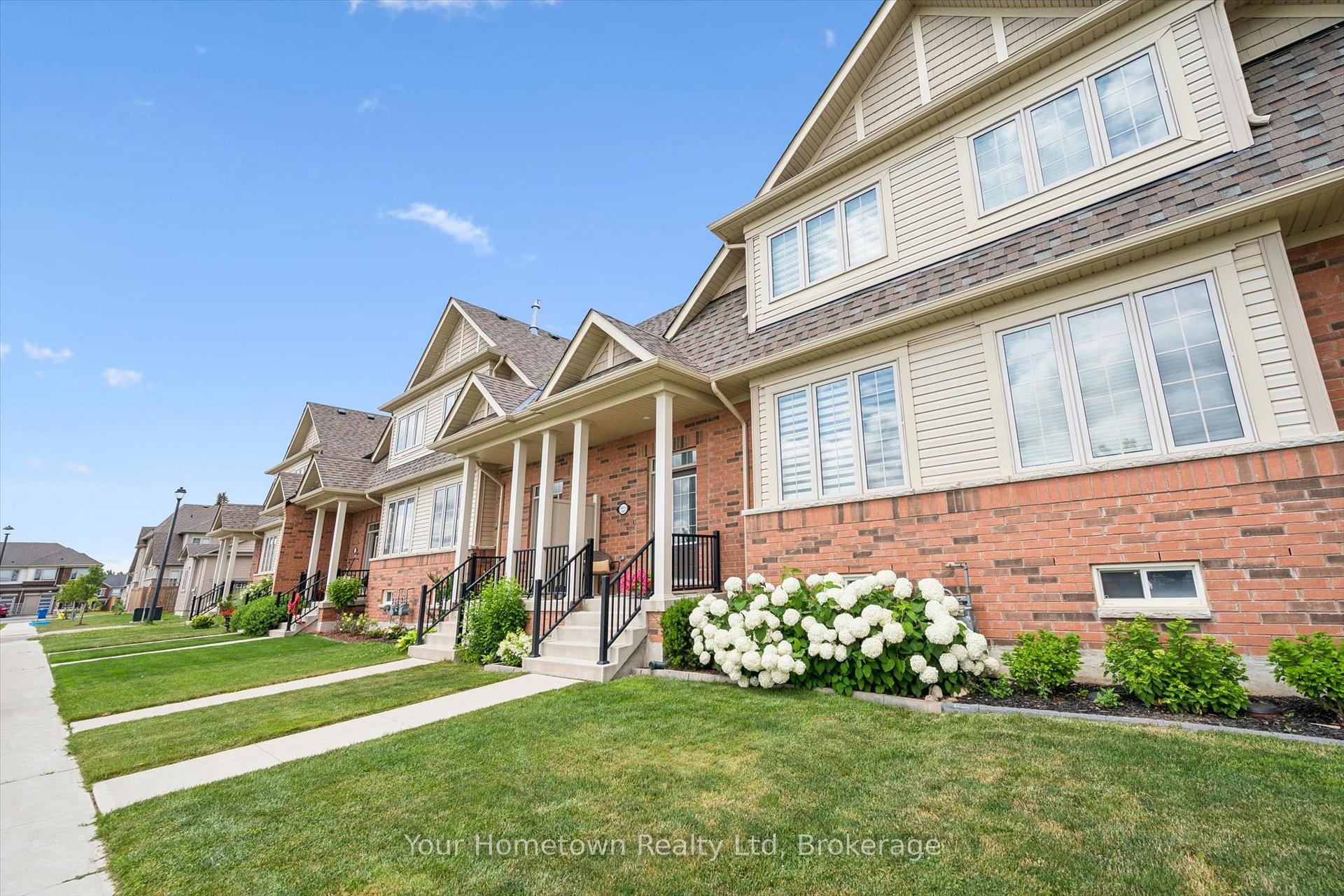 Photo 4 of Unit #5, 22 Kirvan Street, Centre Wellington, Fergus — HOMEH
