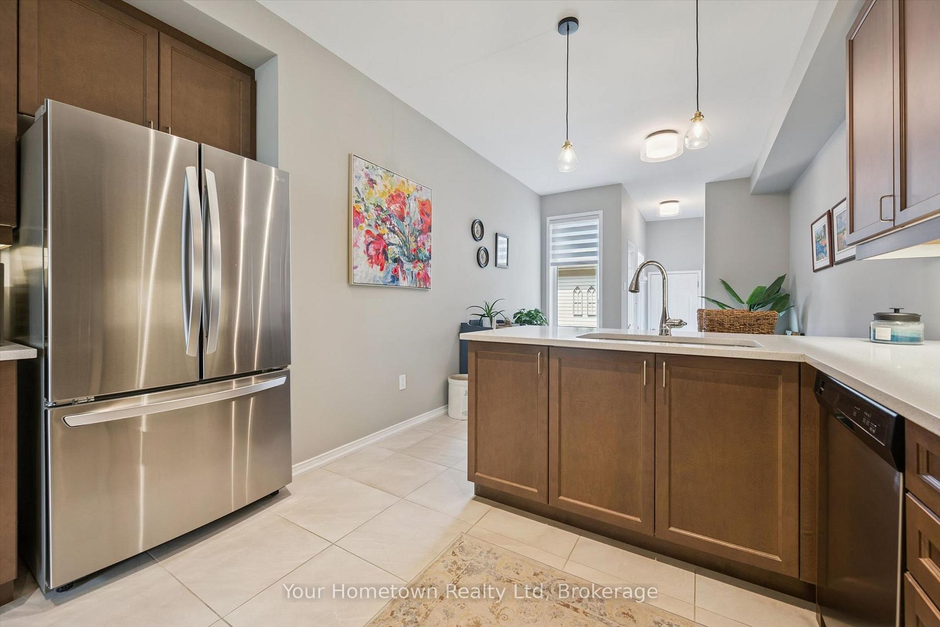 Photo 13 of Unit #5, 22 Kirvan Street, Centre Wellington, Fergus — HOMEH