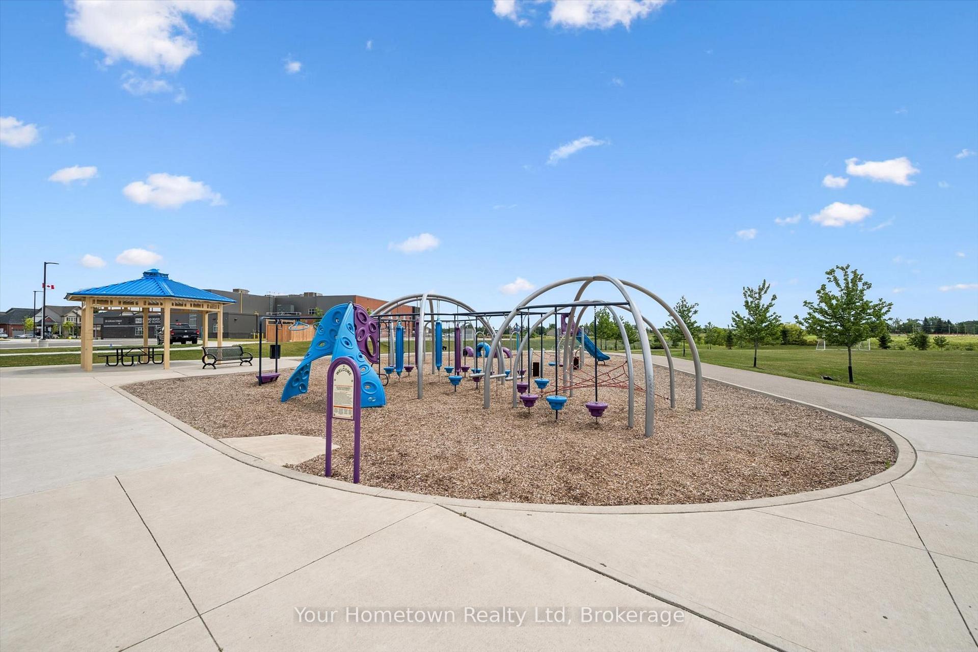 Photo 41 of Unit #5, 22 Kirvan Street, Centre Wellington, Fergus — HOMEH