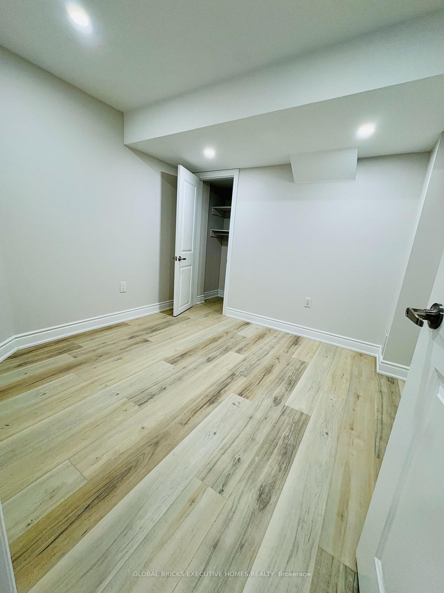 Photo 17 of 4056 Channing Crescent, Oakville, Glenorchy — HOMEH