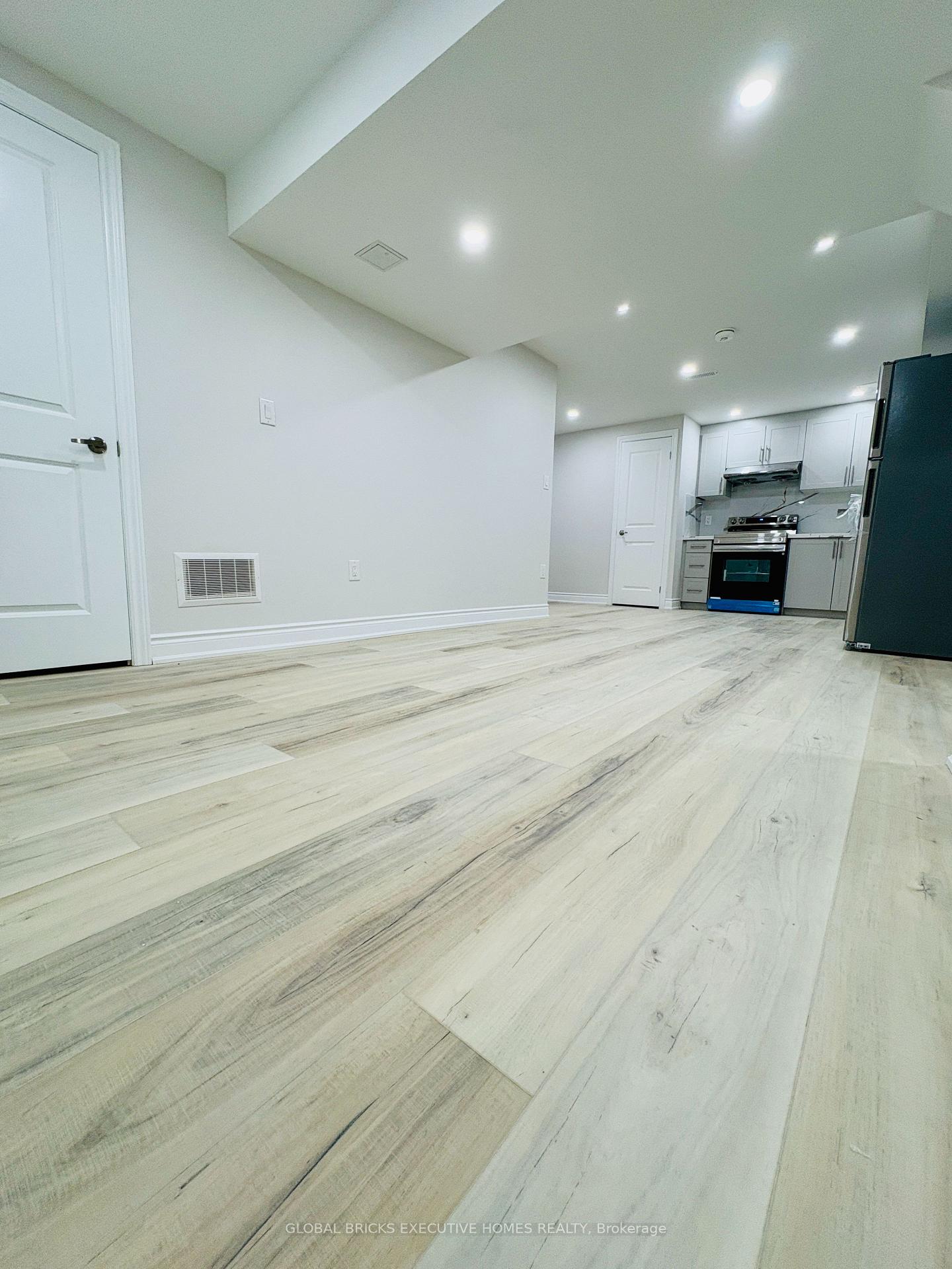Photo 22 of 4056 Channing Crescent, Oakville, Glenorchy — HOMEH