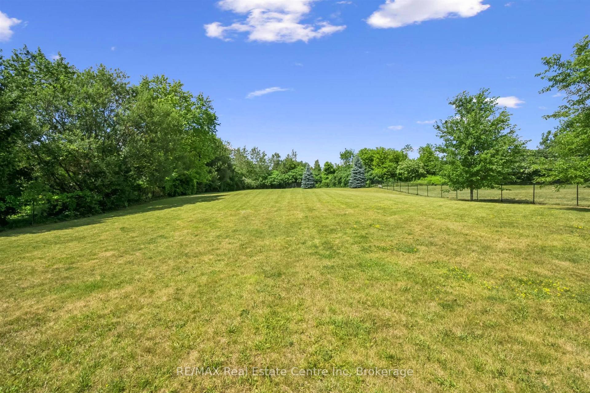Photo 34 of 12 Telfer Glen Street, Puslinch, Morriston — HOMEH