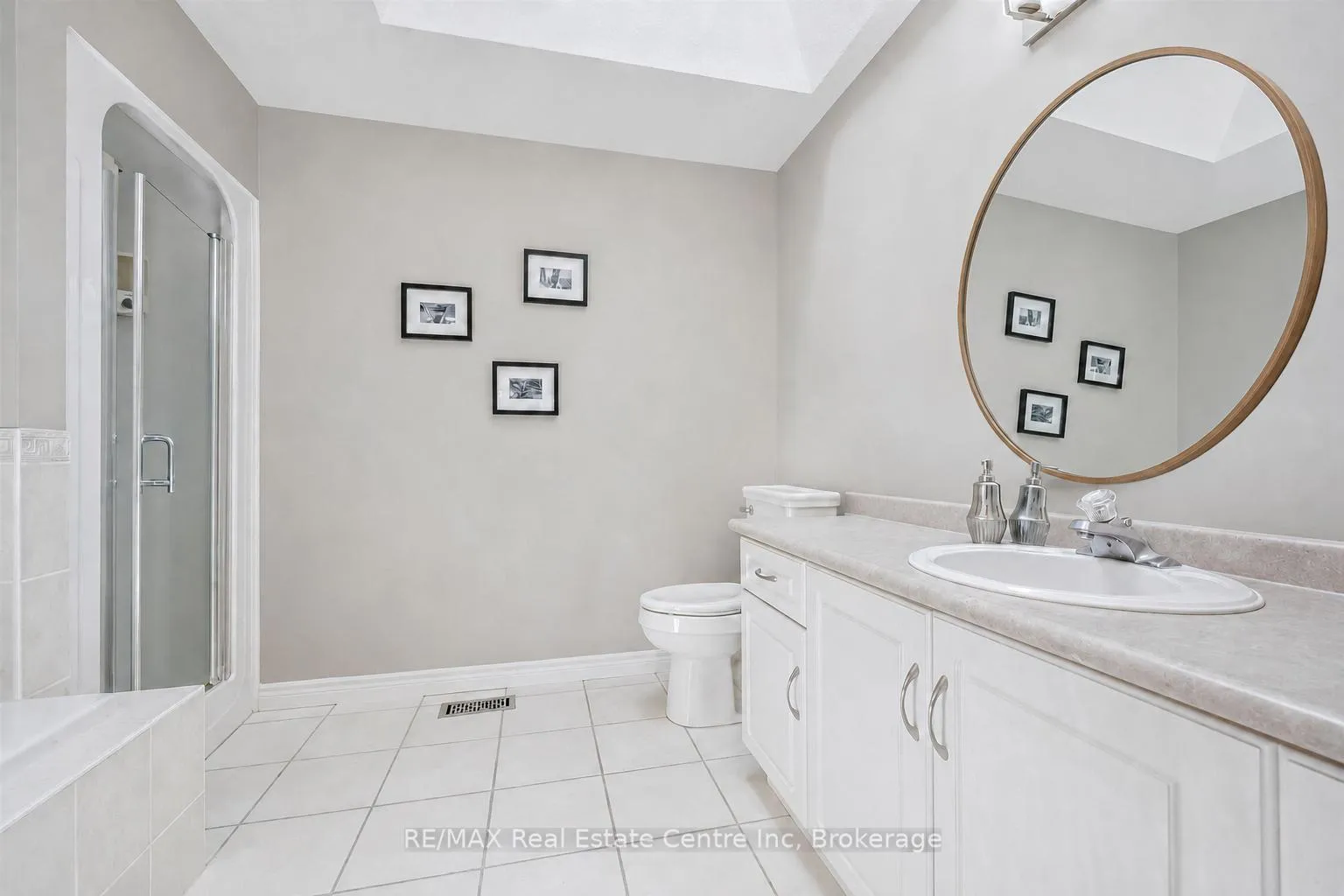 Photo 22 of 12 Telfer Glen Street, Puslinch, Morriston — HOMEH