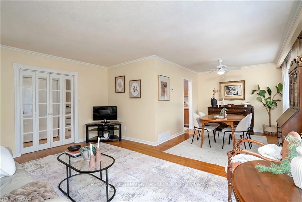 Photo 17 of 652 Ardleigh Crescent, Burlington, Appleby — HOMEH