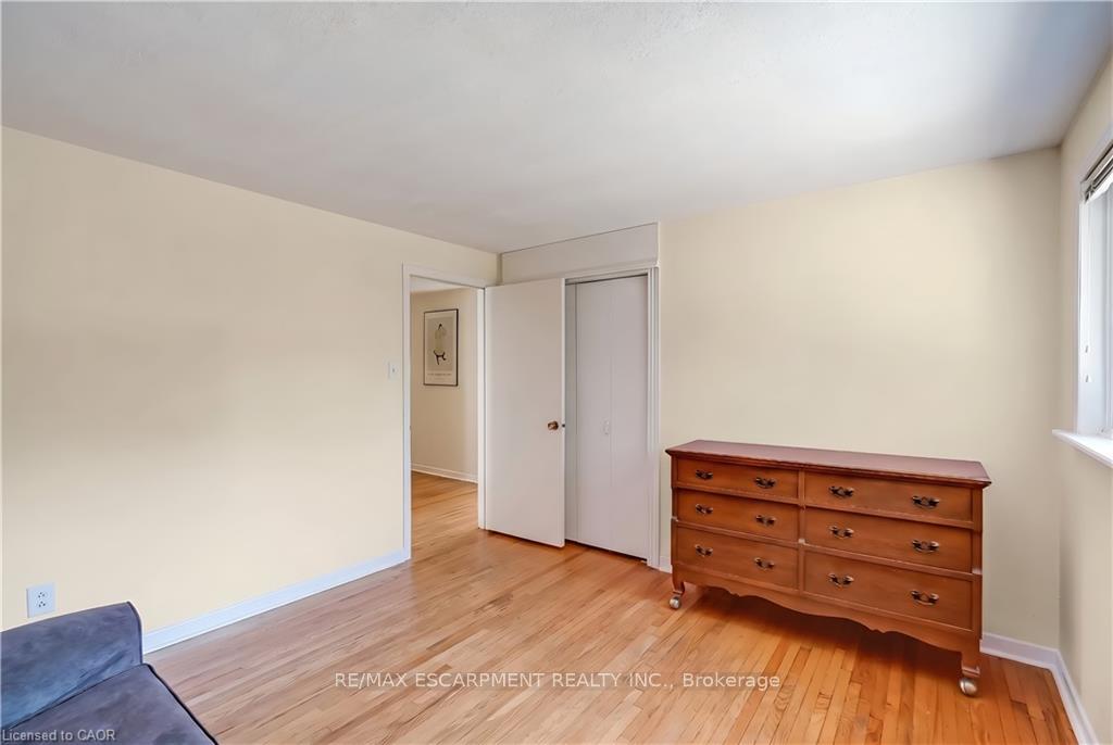 Photo 23 of 652 Ardleigh Crescent, Burlington, Appleby — HOMEH