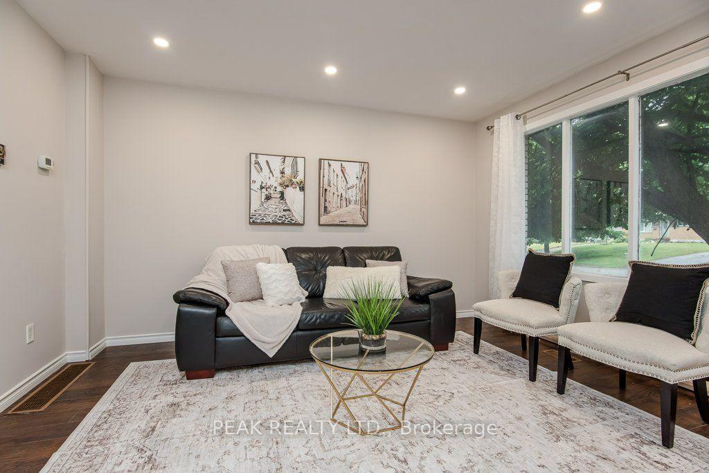 Photo 5 of Unit A, 185 Cedarvale Crescent, Waterloo, Lakeshore Village — HOMEH