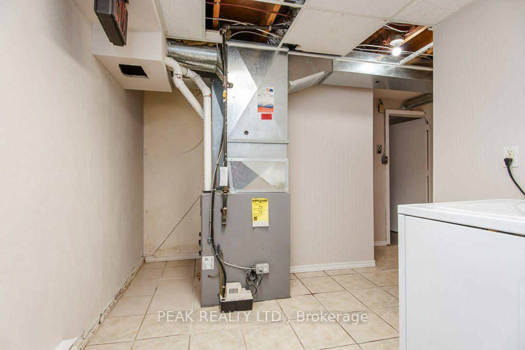 Photo 35 of Unit A, 185 Cedarvale Crescent, Waterloo, Lakeshore Village — HOMEH