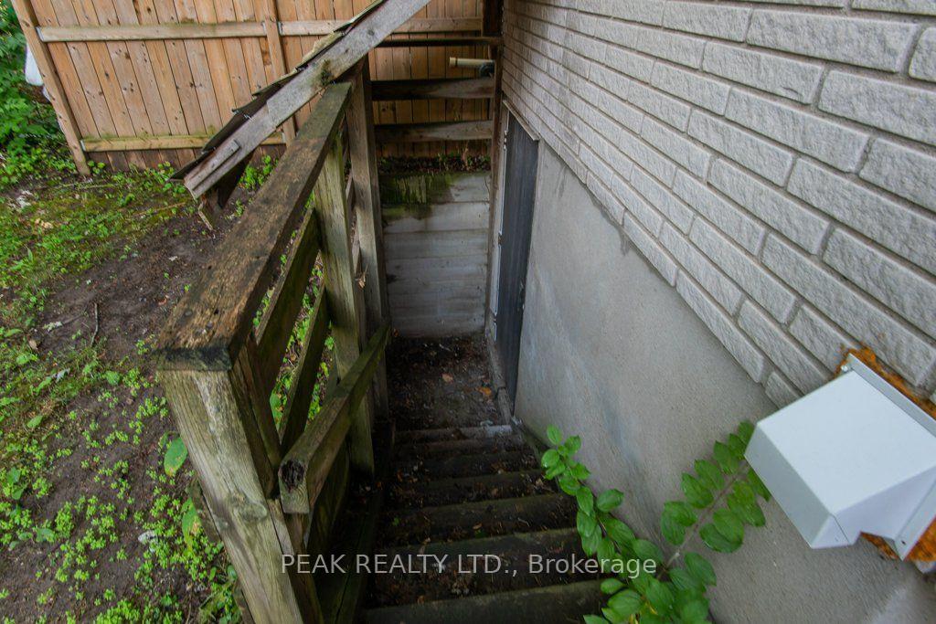 Photo 48 of Unit A, 185 Cedarvale Crescent, Waterloo, Lakeshore Village — HOMEH