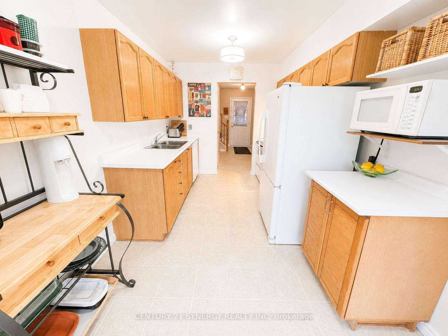 Photo 14 of 757 Clearcrest Crescent, Ottawa, Fallingbrook/Ridgemount — HOMEH
