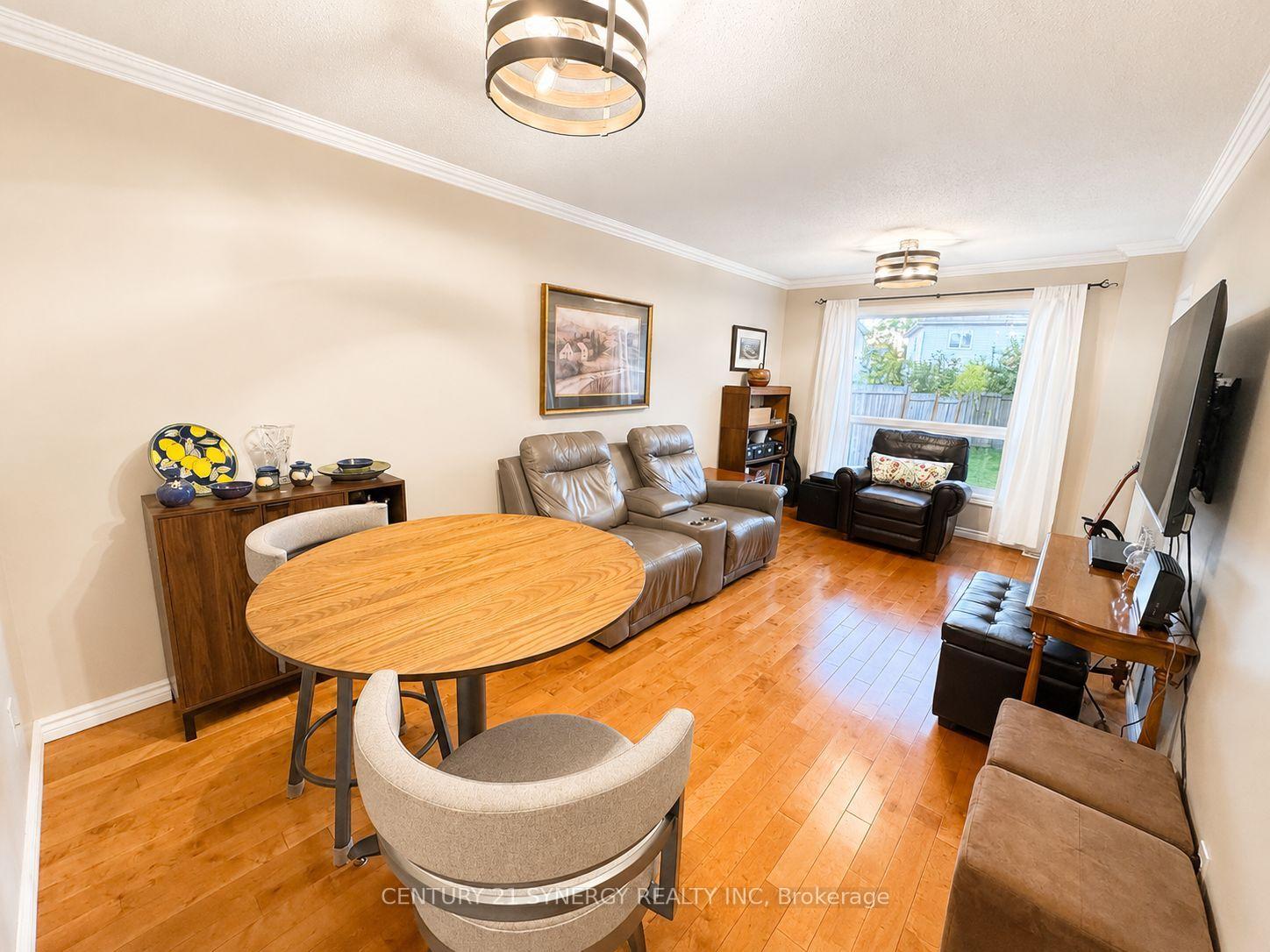 Photo 15 of 757 Clearcrest Crescent, Ottawa, Fallingbrook/Ridgemount — HOMEH