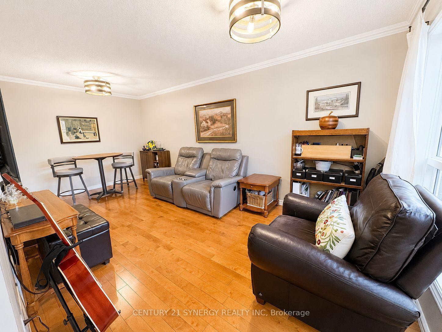 Photo 16 of 757 Clearcrest Crescent, Ottawa, Fallingbrook/Ridgemount — HOMEH
