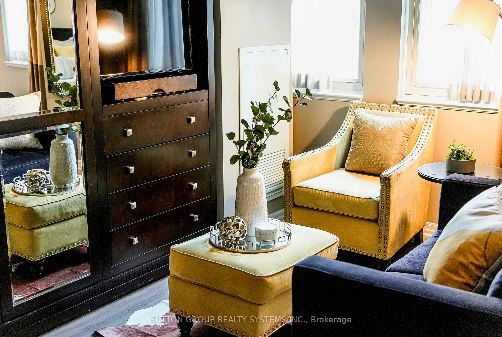 Photo 17 of Unit 915, 1 King Street W, Toronto, Bay Street Corridor — HOMEH