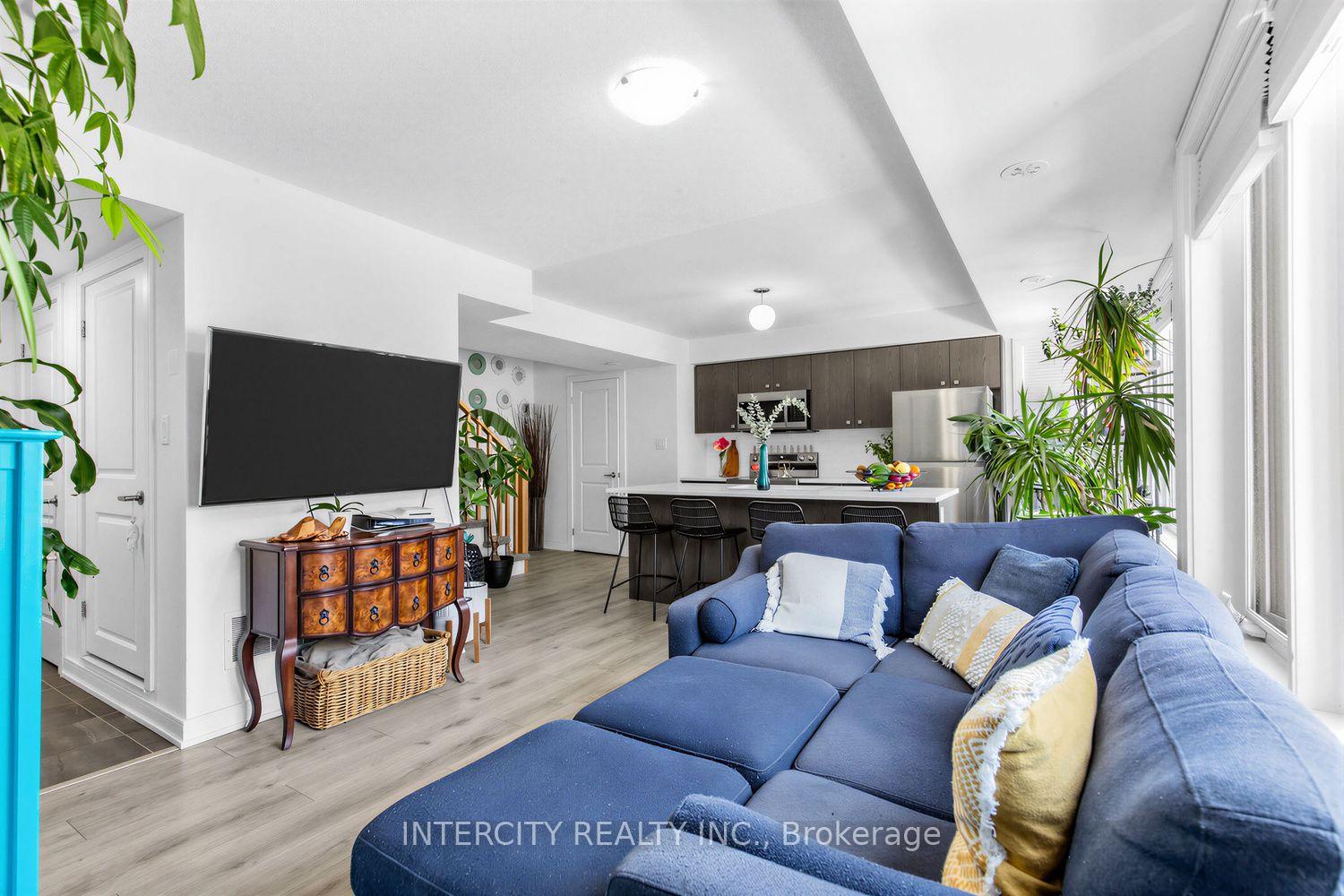 Photo 3 of Unit 59, 84 Appletree Lane, Barrie, Innis-Shore — HOMEH