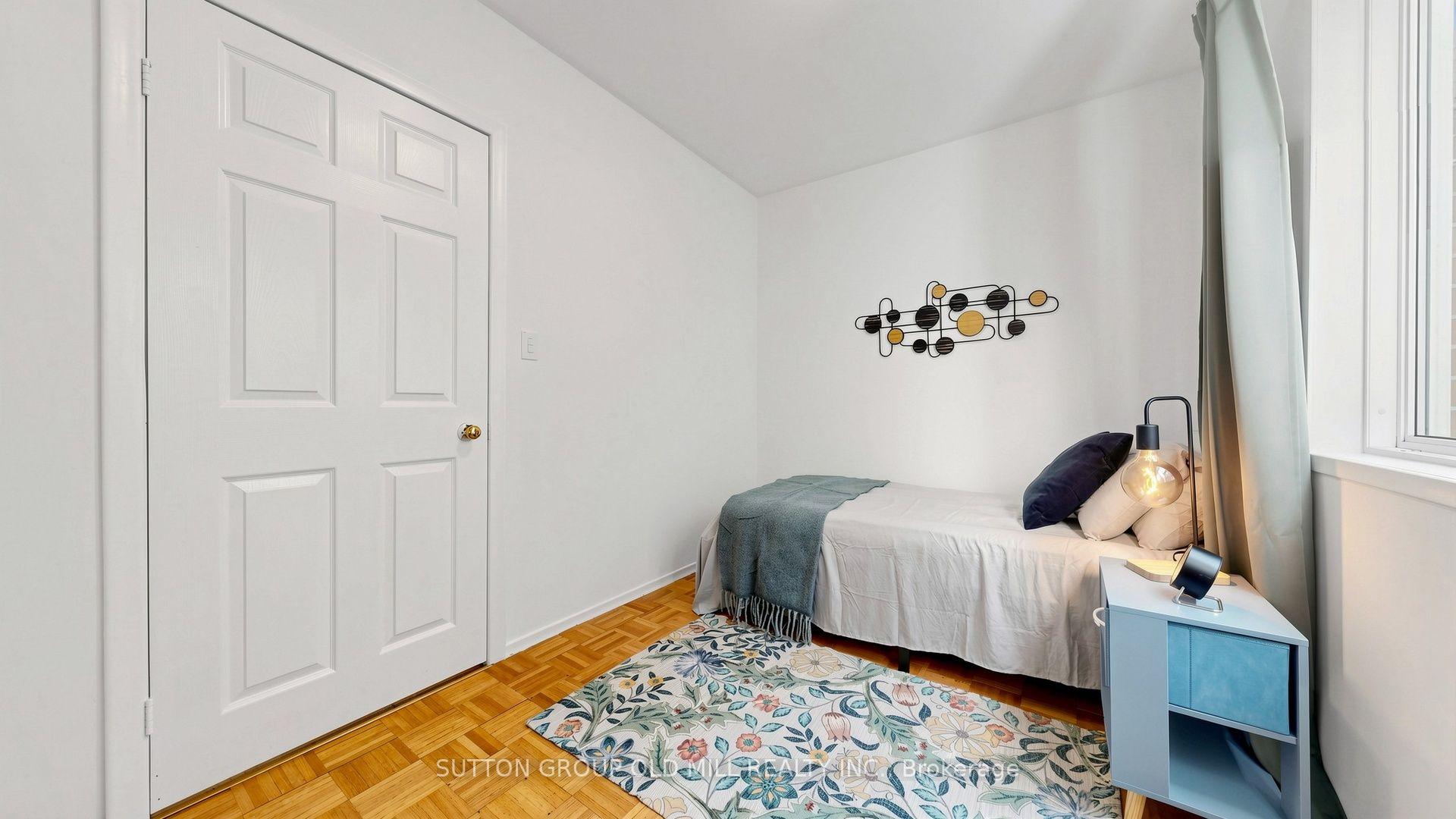 Photo 14 of 6 Hilldale Road, Toronto, Rockcliffe-Smythe — HOMEH