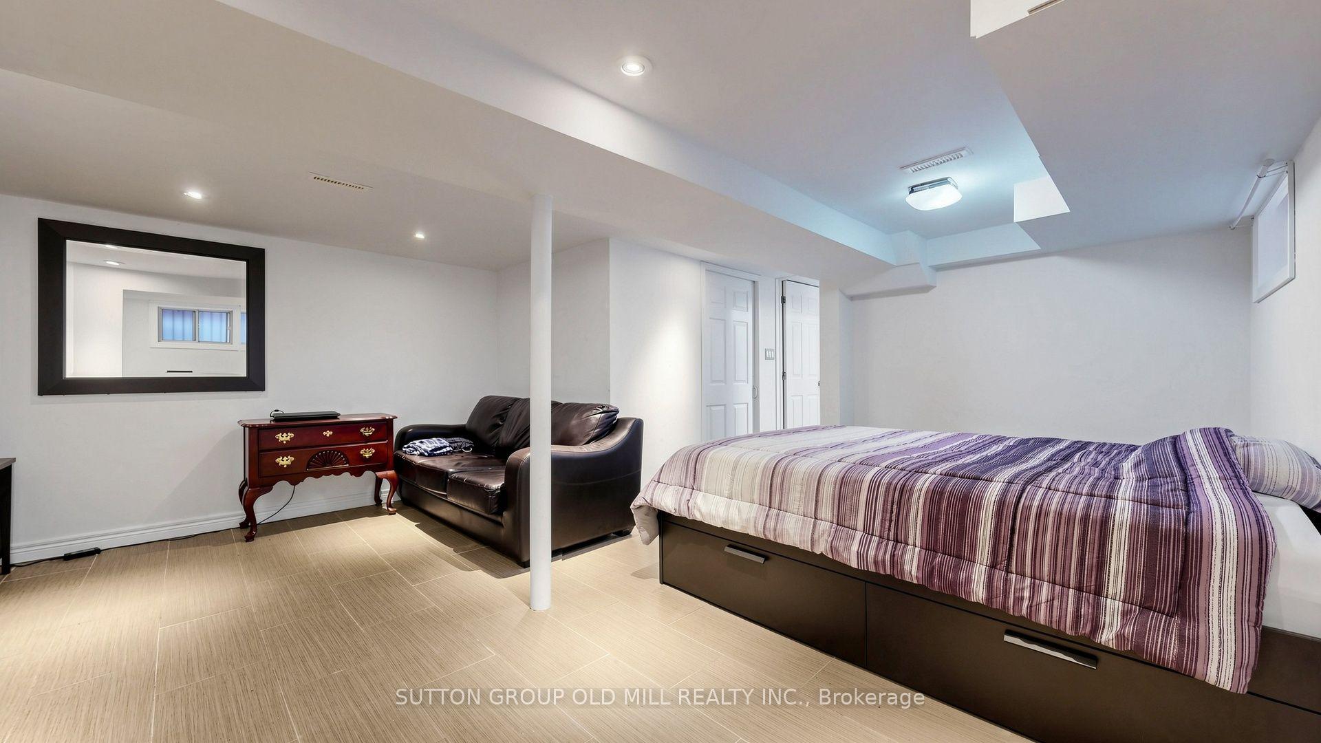 Photo 25 of 6 Hilldale Road, Toronto, Rockcliffe-Smythe — HOMEH