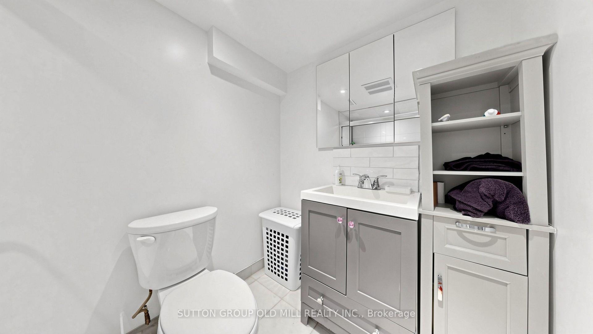 Photo 31 of 6 Hilldale Road, Toronto, Rockcliffe-Smythe — HOMEH