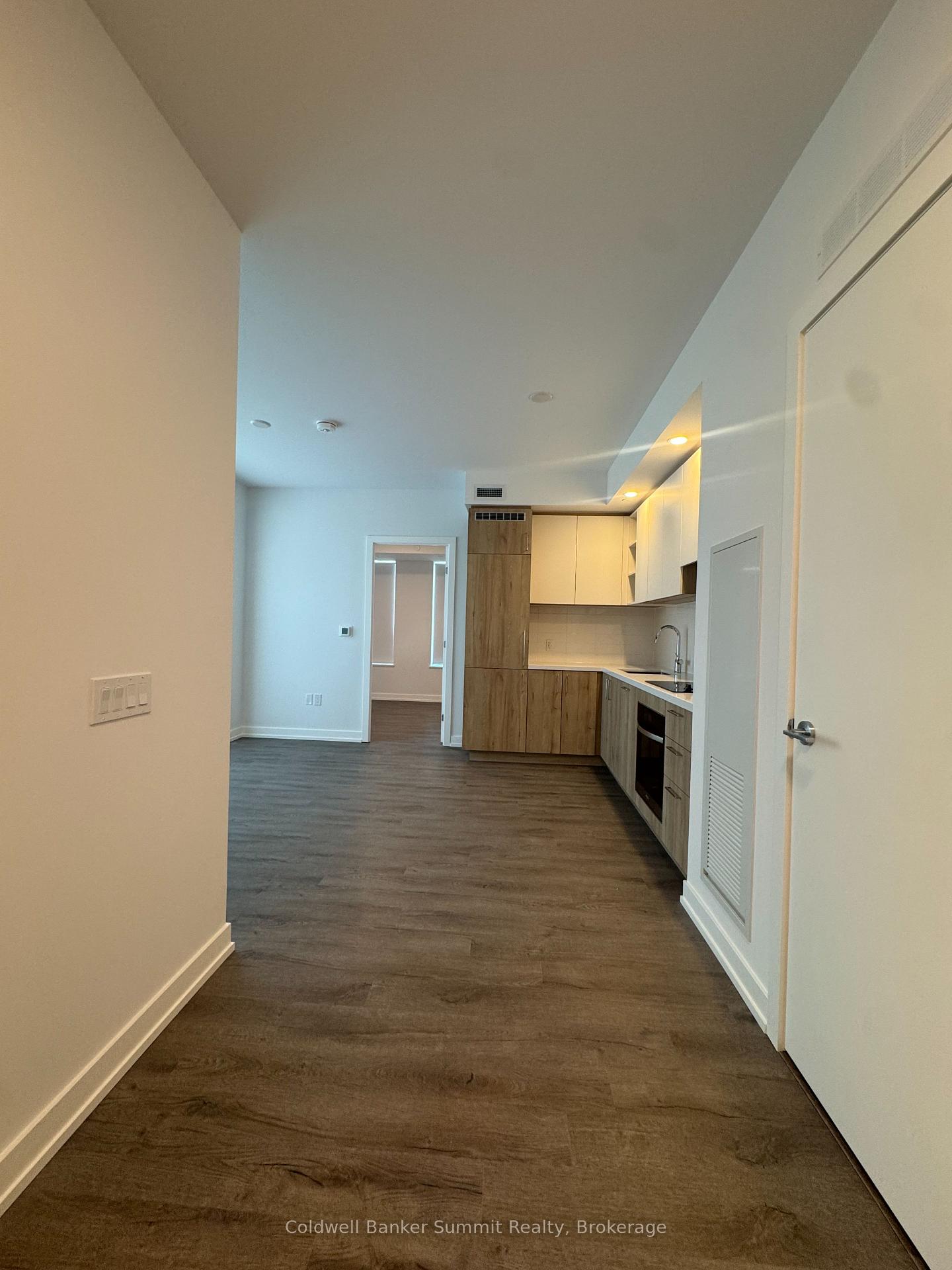 Photo 5 of Unit 502B, 2851 Highway 7 Road, Vaughan, Vaughan Corporate Centre — HOMEH