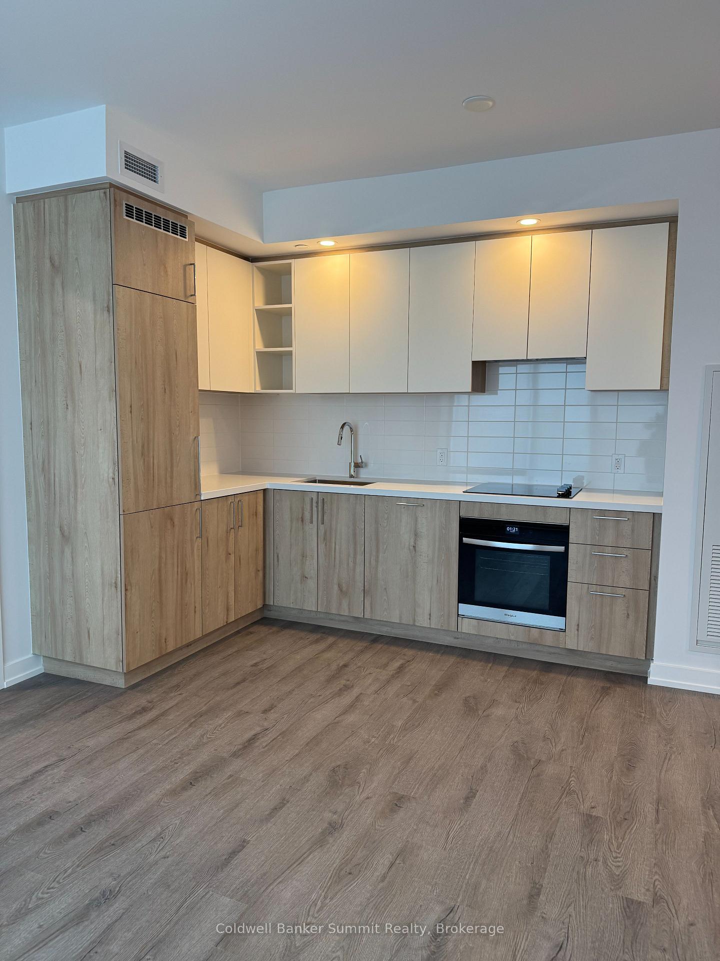 Photo 8 of Unit 502B, 2851 Highway 7 Road, Vaughan, Vaughan Corporate Centre — HOMEH