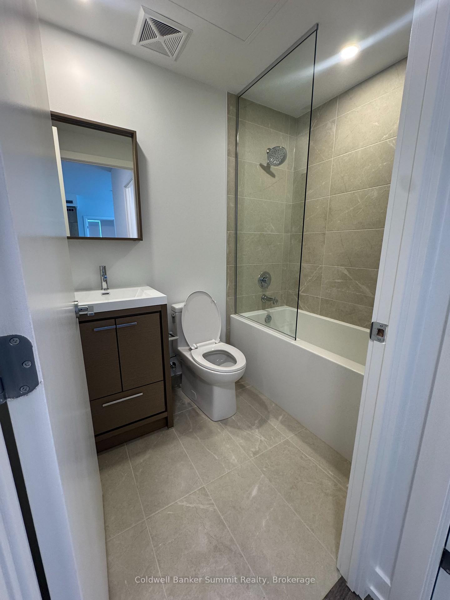 Photo 14 of Unit 502B, 2851 Highway 7 Road, Vaughan, Vaughan Corporate Centre — HOMEH