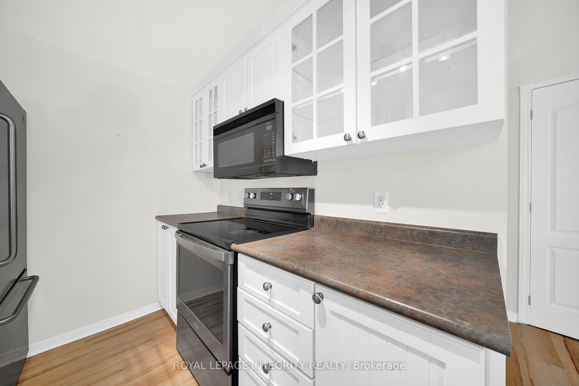 Photo 15 of Unit 3M, 310 Central Park Drive, Ottawa, Central Park — HOMEH