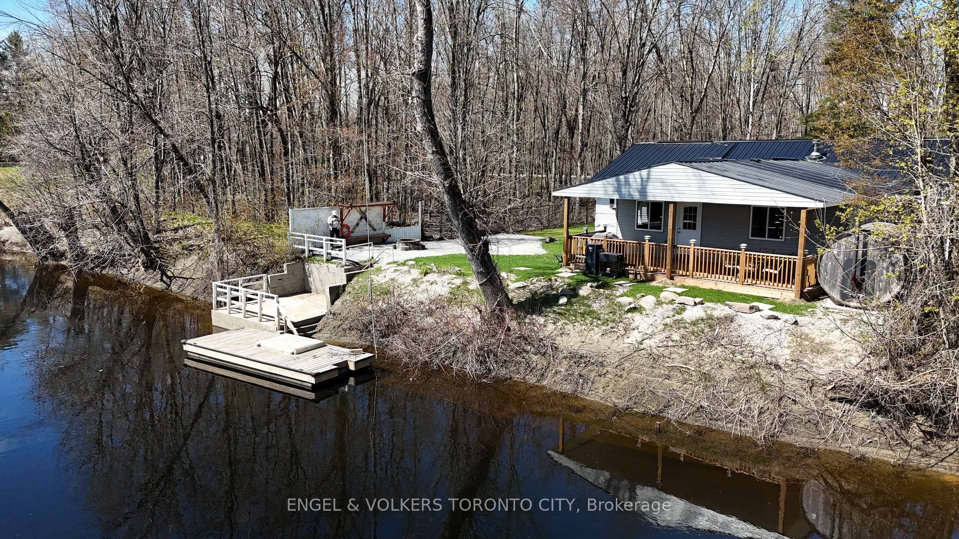 Photo 2 of 7229 Davy Drive, Ramara, Rural Ramara — HOMEH