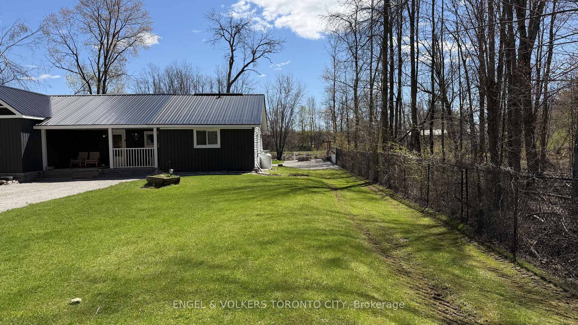 Photo 8 of 7229 Davy Drive, Ramara, Rural Ramara — HOMEH