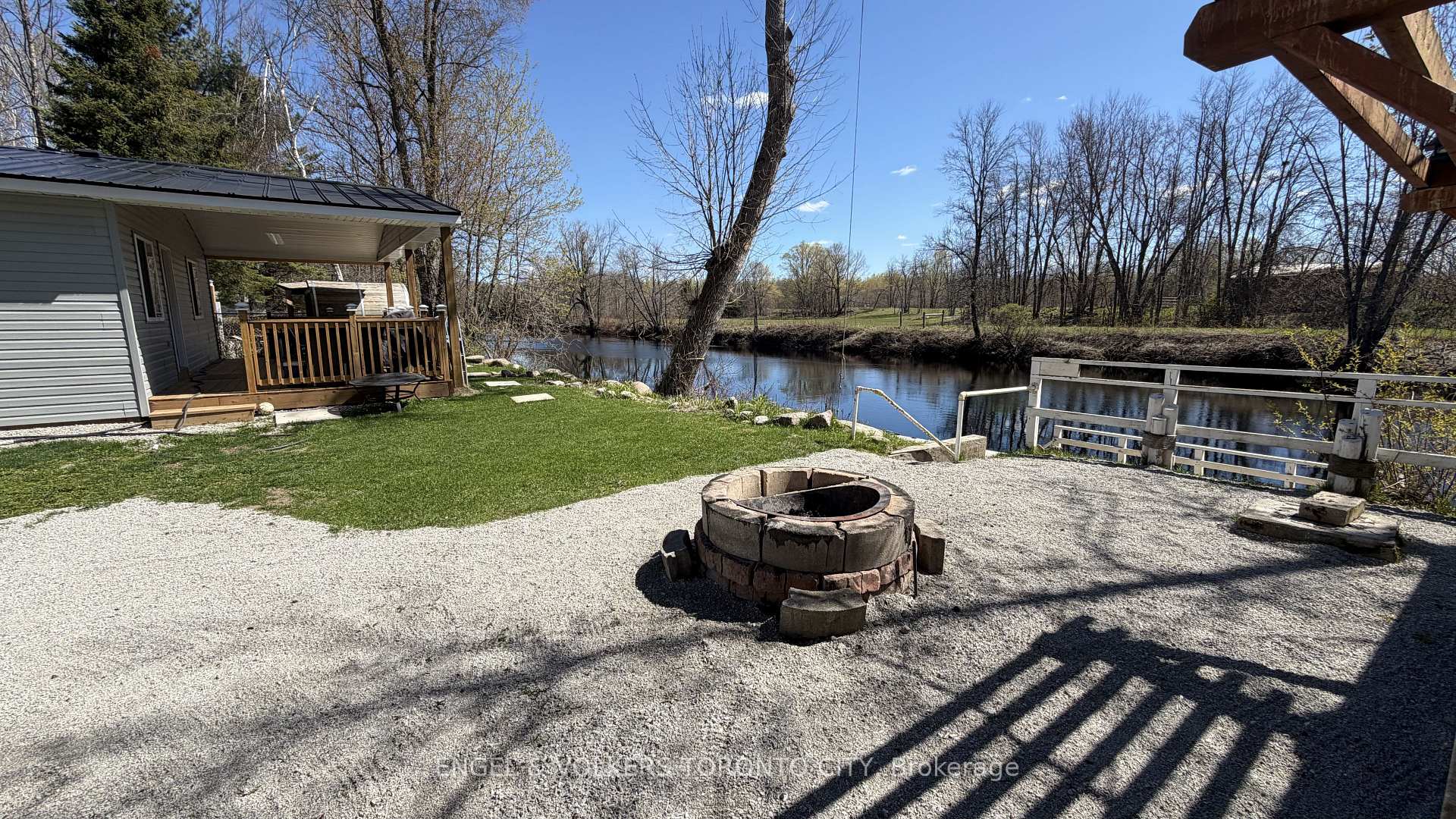 Photo 15 of 7229 Davy Drive, Ramara, Rural Ramara — HOMEH