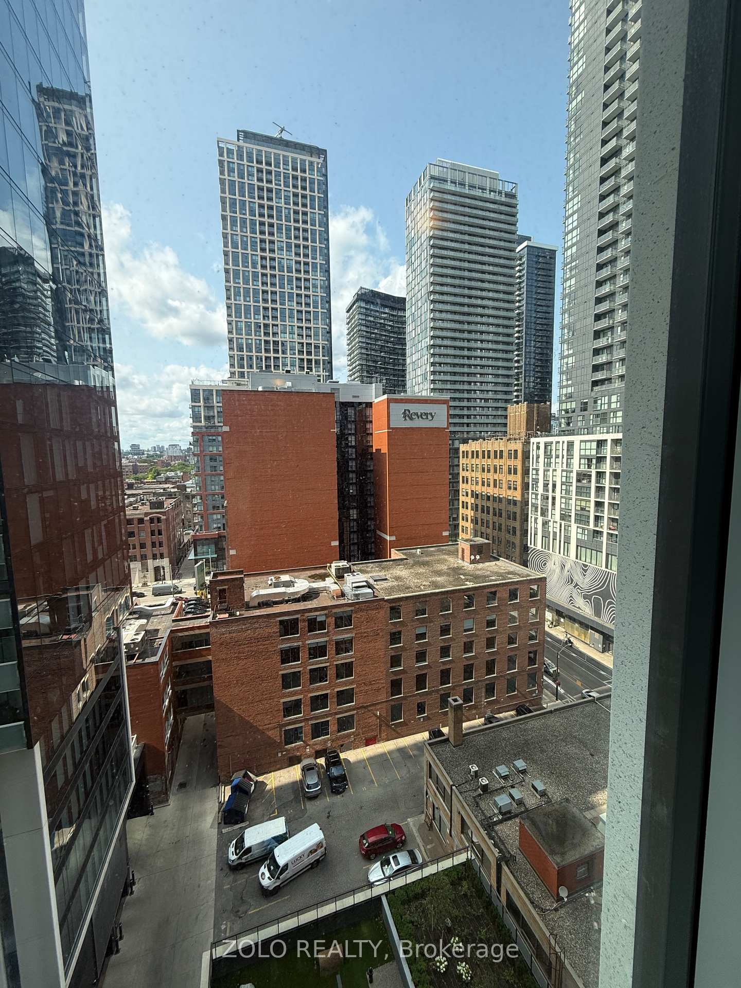 Photo 14 of Unit 1106, 400 King Street, Toronto, Waterfront Communities — HOMEH
