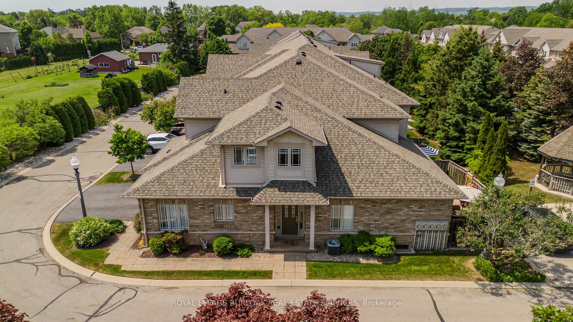Photo 1 of Unit 33, 2169 Orchard Road, Burlington, Orchard — HOMEH
