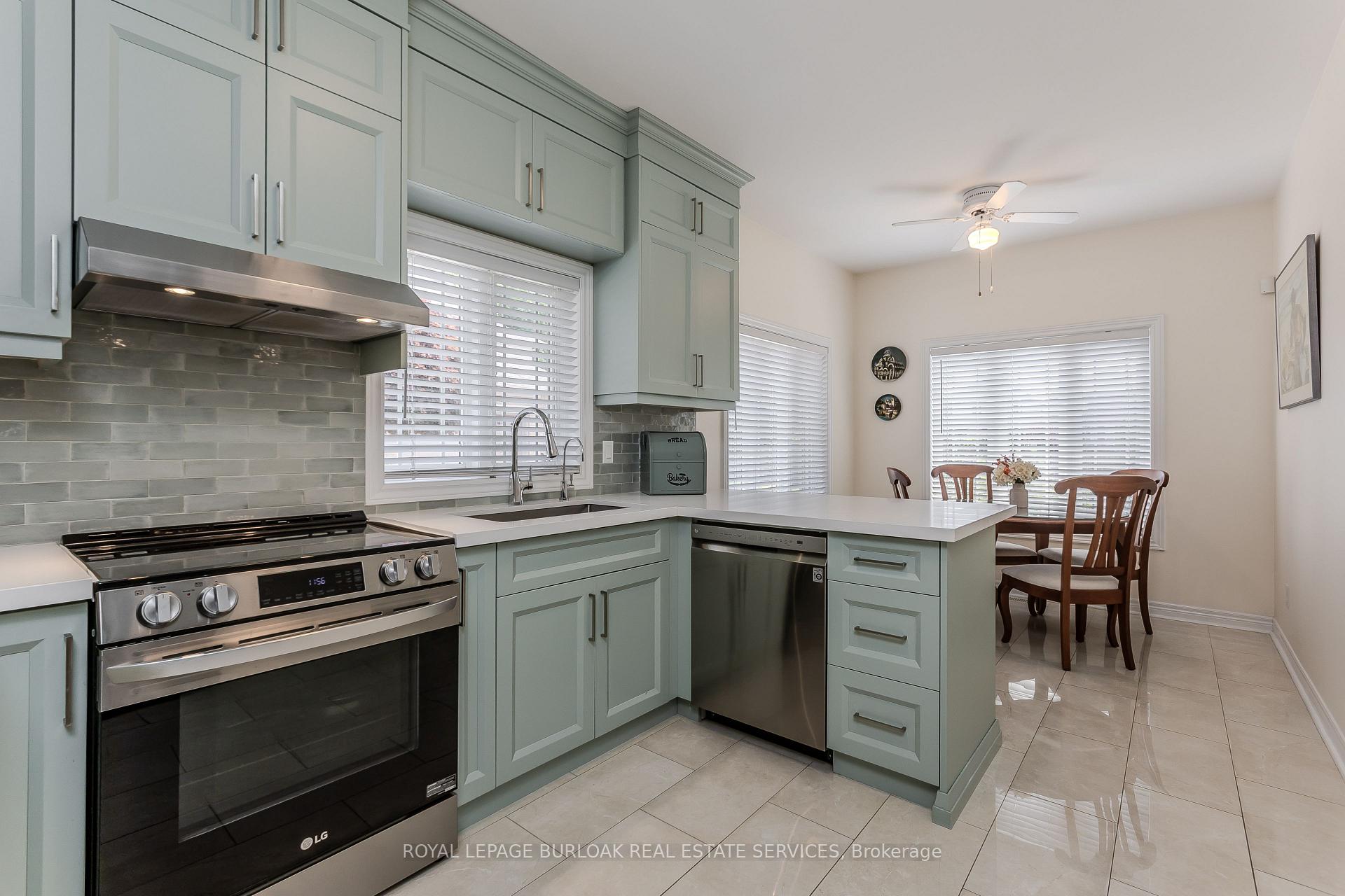 Photo 6 of Unit 33, 2169 Orchard Road, Burlington, Orchard — HOMEH
