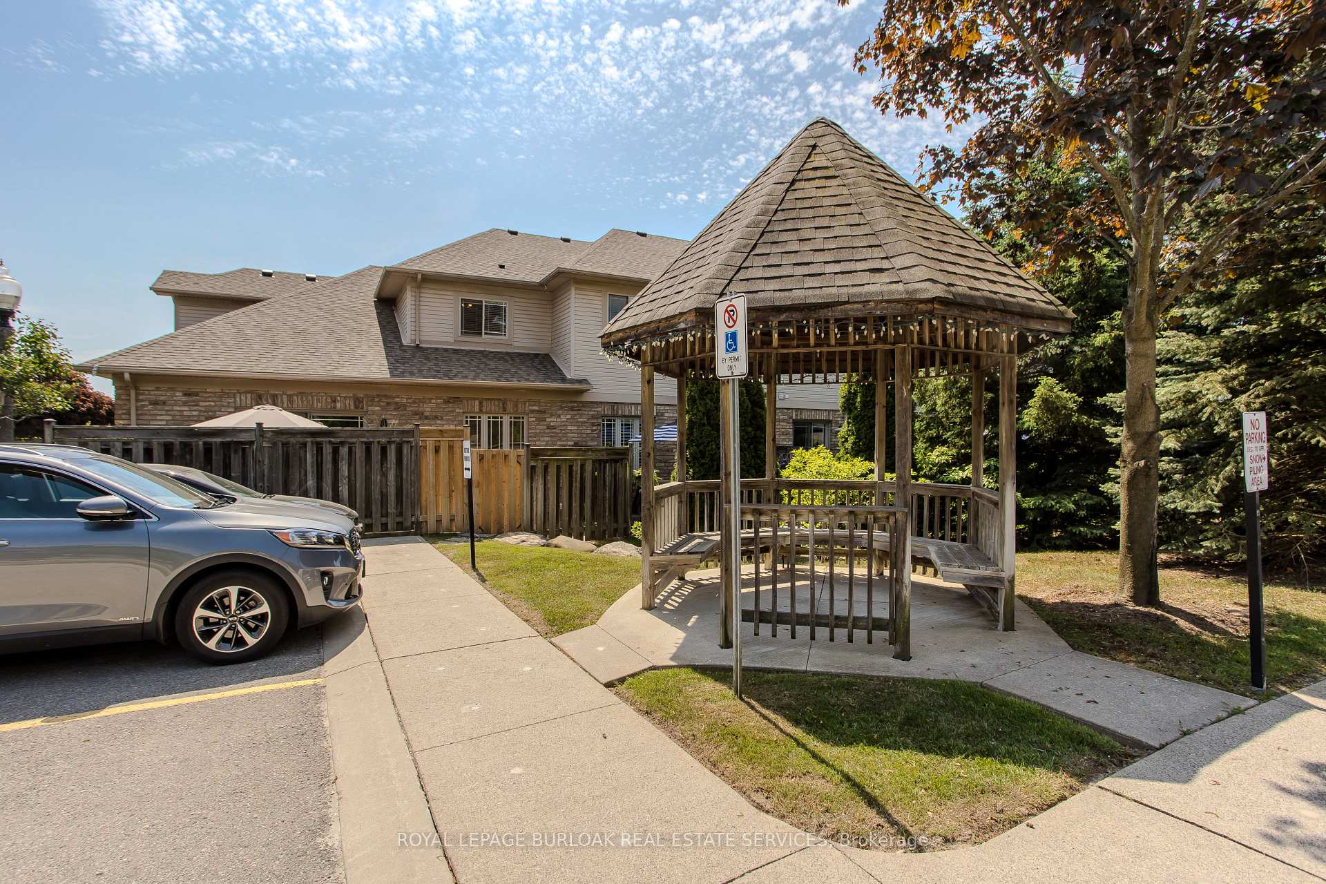 Photo 33 of Unit 33, 2169 Orchard Road, Burlington, Orchard — HOMEH