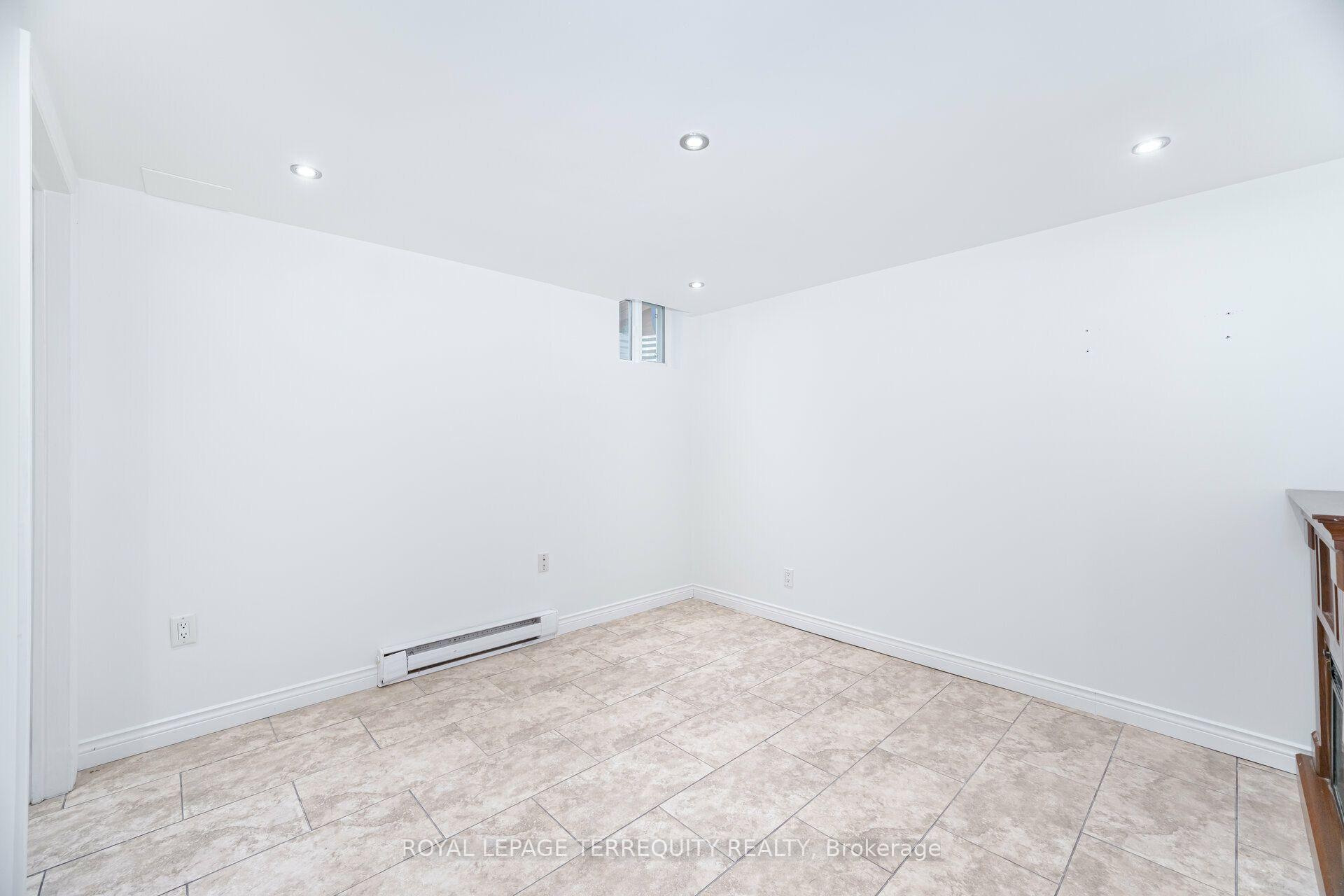 Photo 7 of 26 Glencastle Square, Brampton, Northgate — HOMEH
