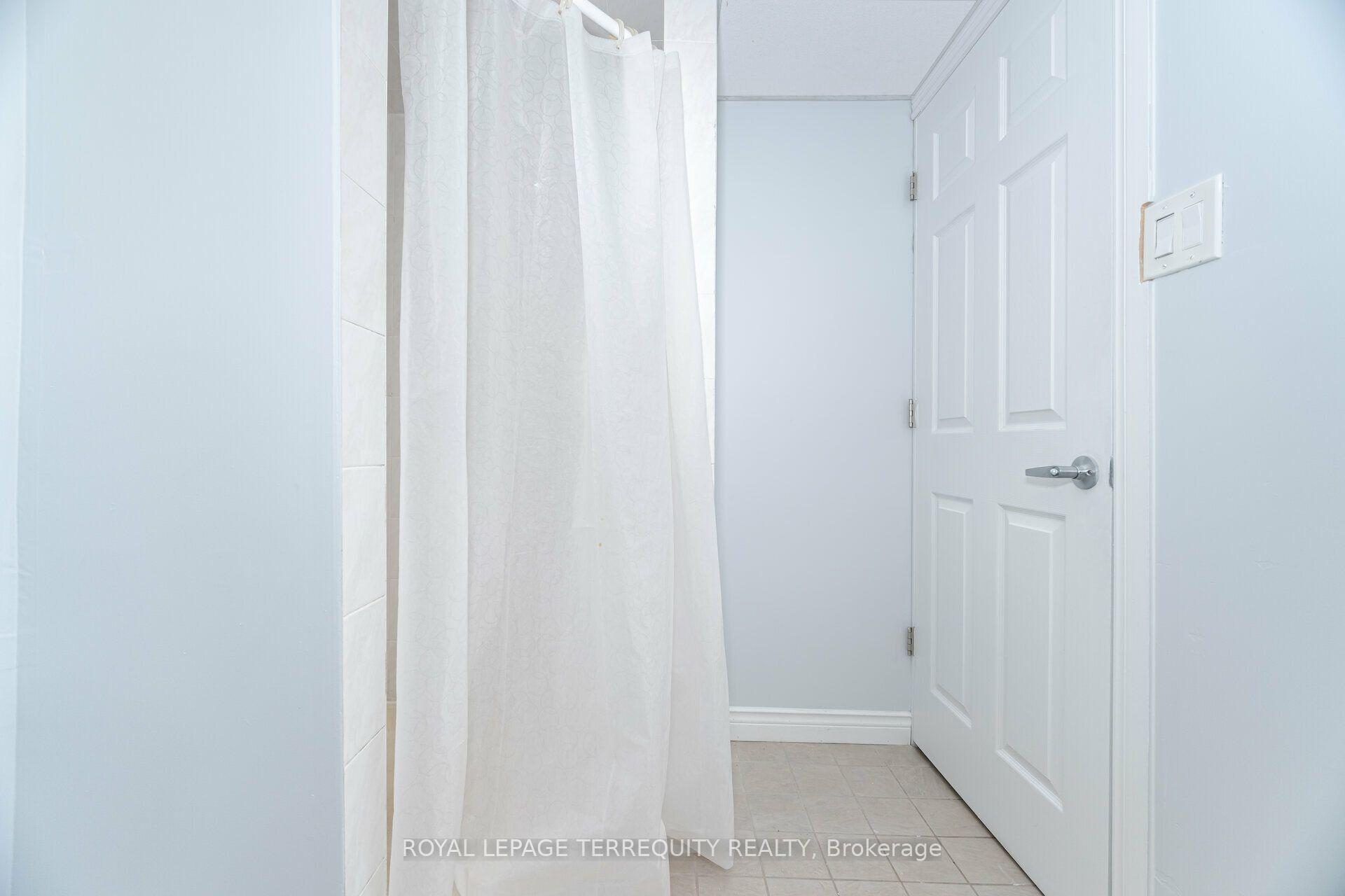 Photo 12 of 26 Glencastle Square, Brampton, Northgate — HOMEH