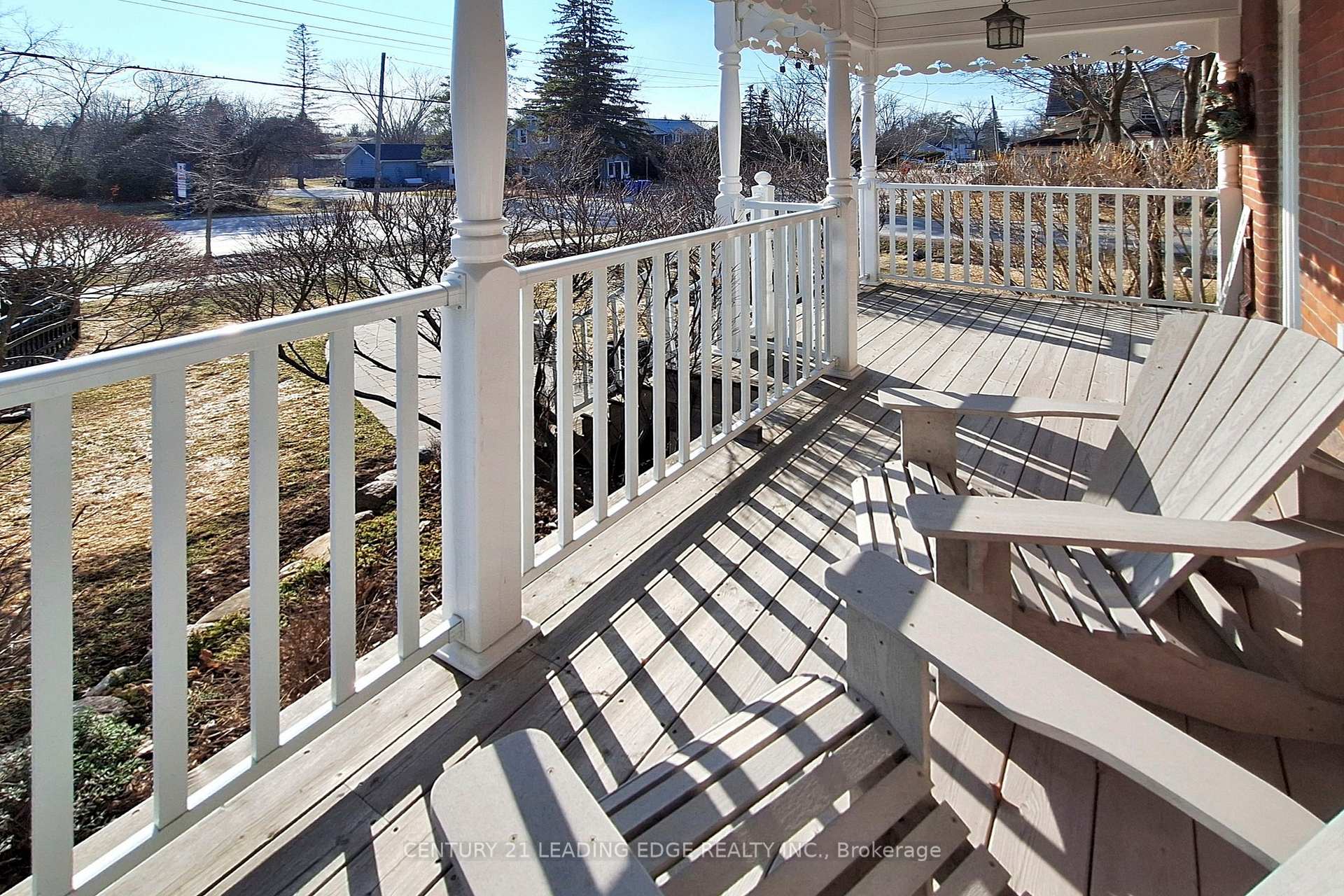 Photo 2 of 33 High Street, Georgina, Sutton & Jackson's Point — HOMEH